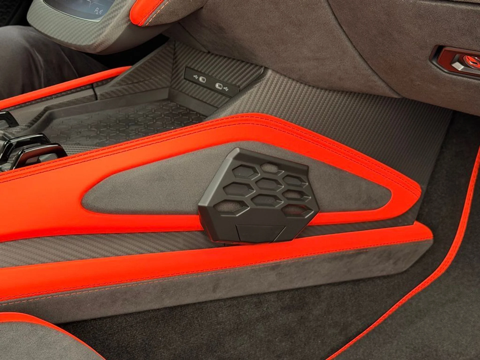 mph014_2276134341_8a008bd825f57a35a1982bcedda18a40x_67af1a085d