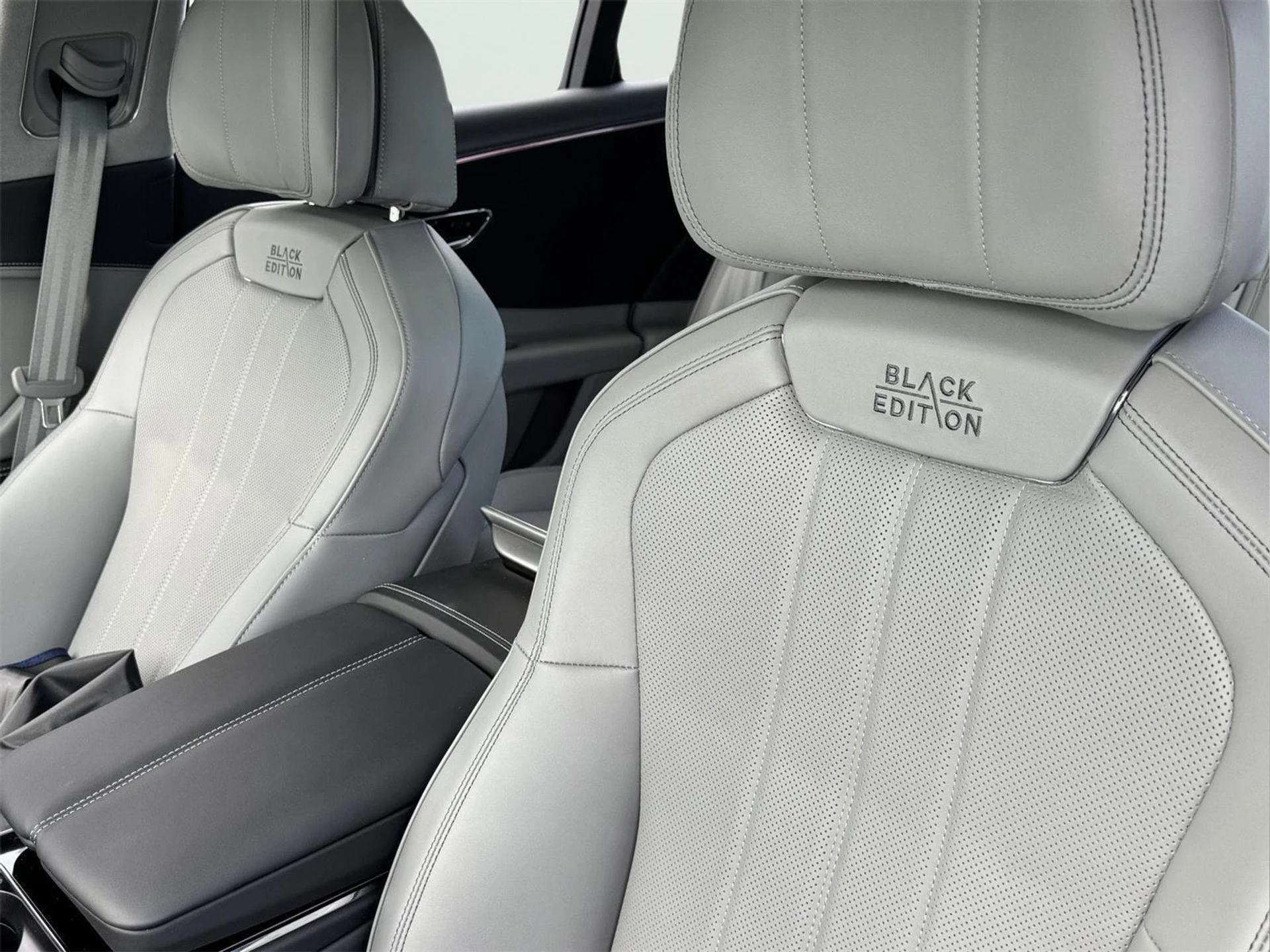 mph014_2279974757_e07b964e35b10810417756592e8d9e16_9eff89cd8b