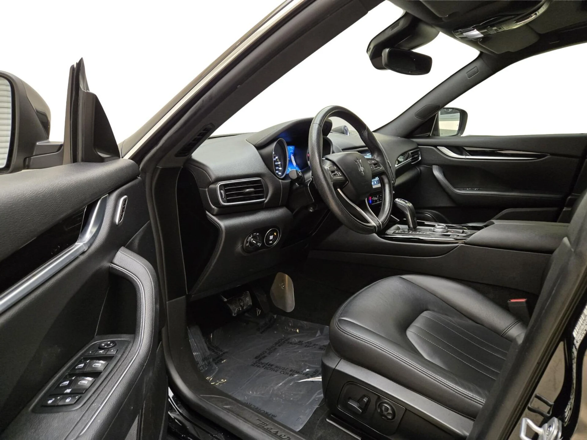 mph014_2280323104_Used_2020_Maserati_Levante_1753941234_f974183c29