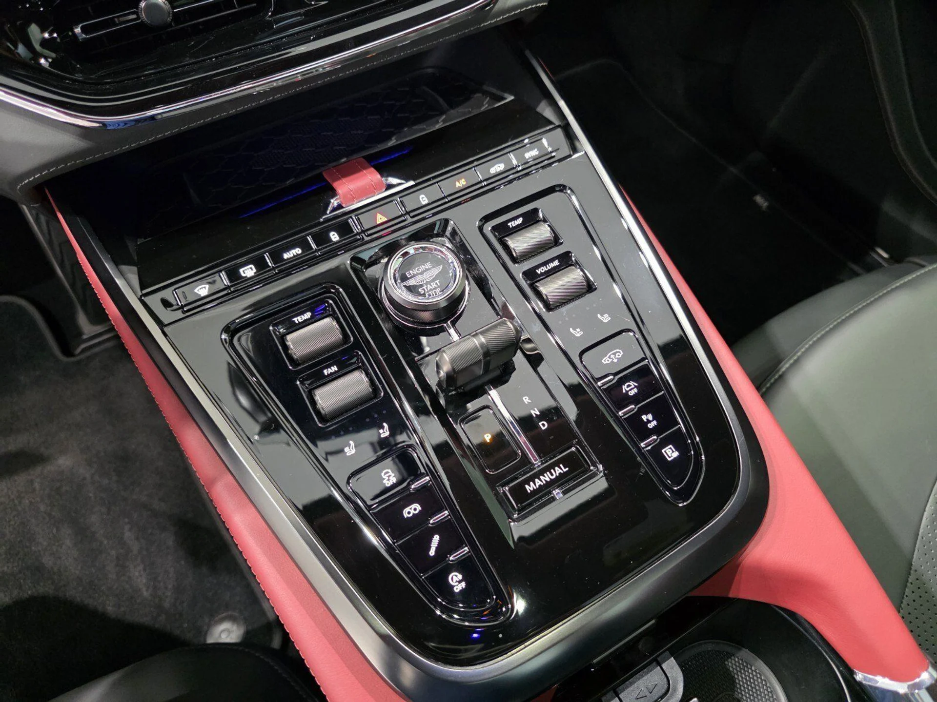 mph014_229236715_cc2ecbcc2c400a7f1a20e33094795464_585b7415f3