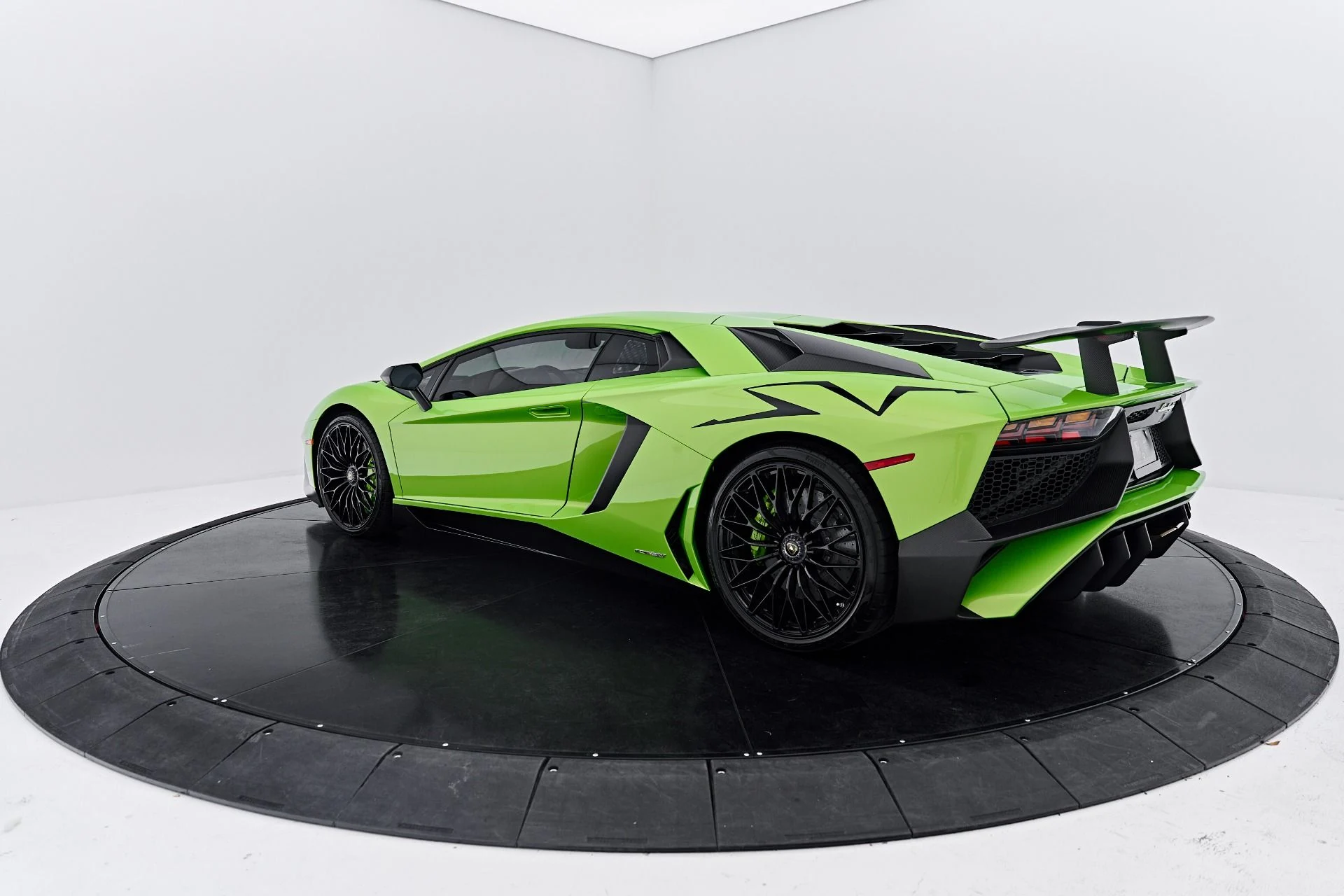 mph014_2298879137_Used_2016_Lamborghini_Aventador_LP_750_4_Super_Veloce_1791227451_35438b97e4