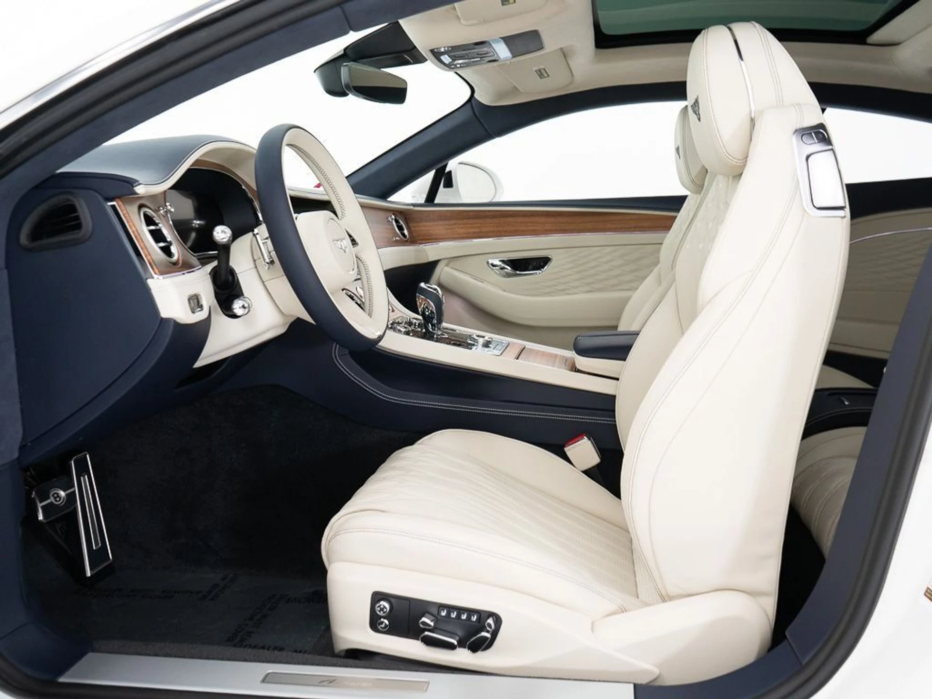 mph014_2303448621_7e287ceff6a93490b7319c0304fb3f5c_d405cee032