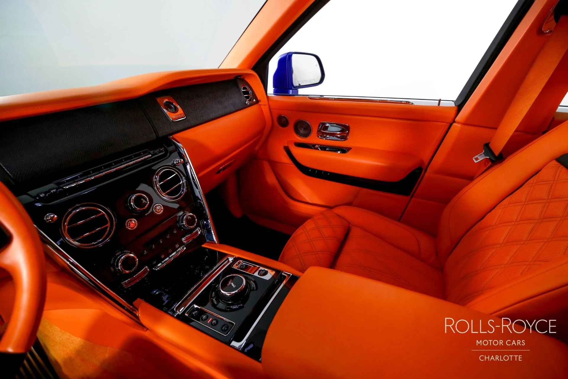 mph014_2303888682_Used_2019_Rolls_Royce_Cullinan_Mansory_1771362670_70d3b3501f