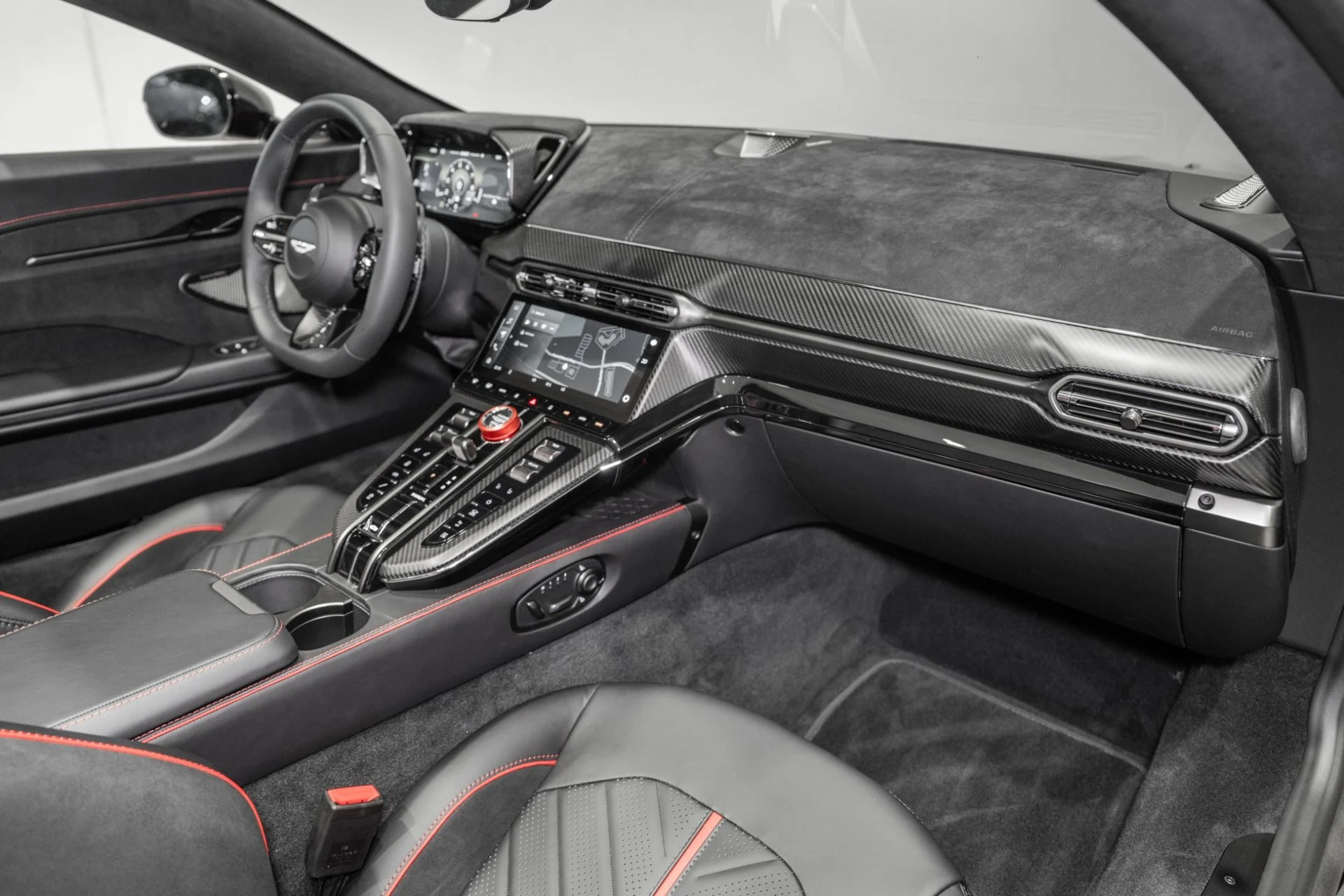 mph014_2305259209_New_2026_Aston_Martin_Vantage_S_Roadster_1784732842_fd7e0c5de9