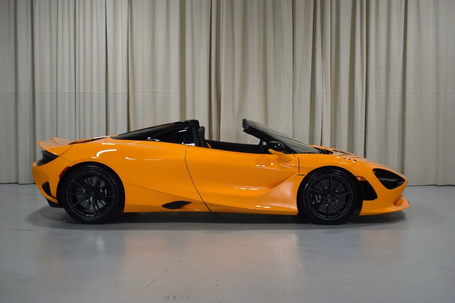 mph014_2307244747_52d53606e91cea3d69f81c568dc9c25ax_e135fe0096