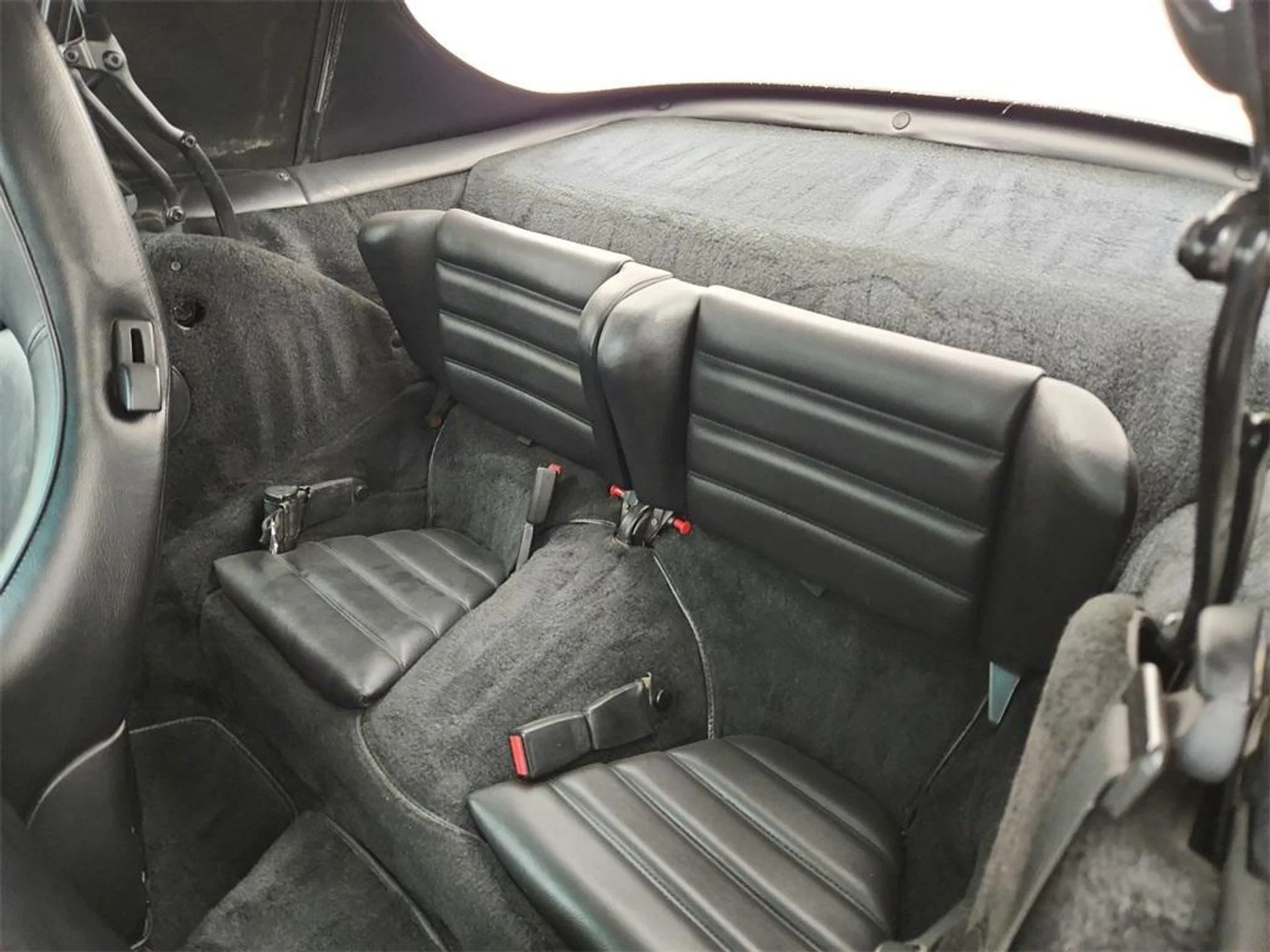 mph014_2311960575_D6_39z_WLSK_Bk_LC_Zlc_Z_Zasb0v_BP_4_eacc9bd9c3