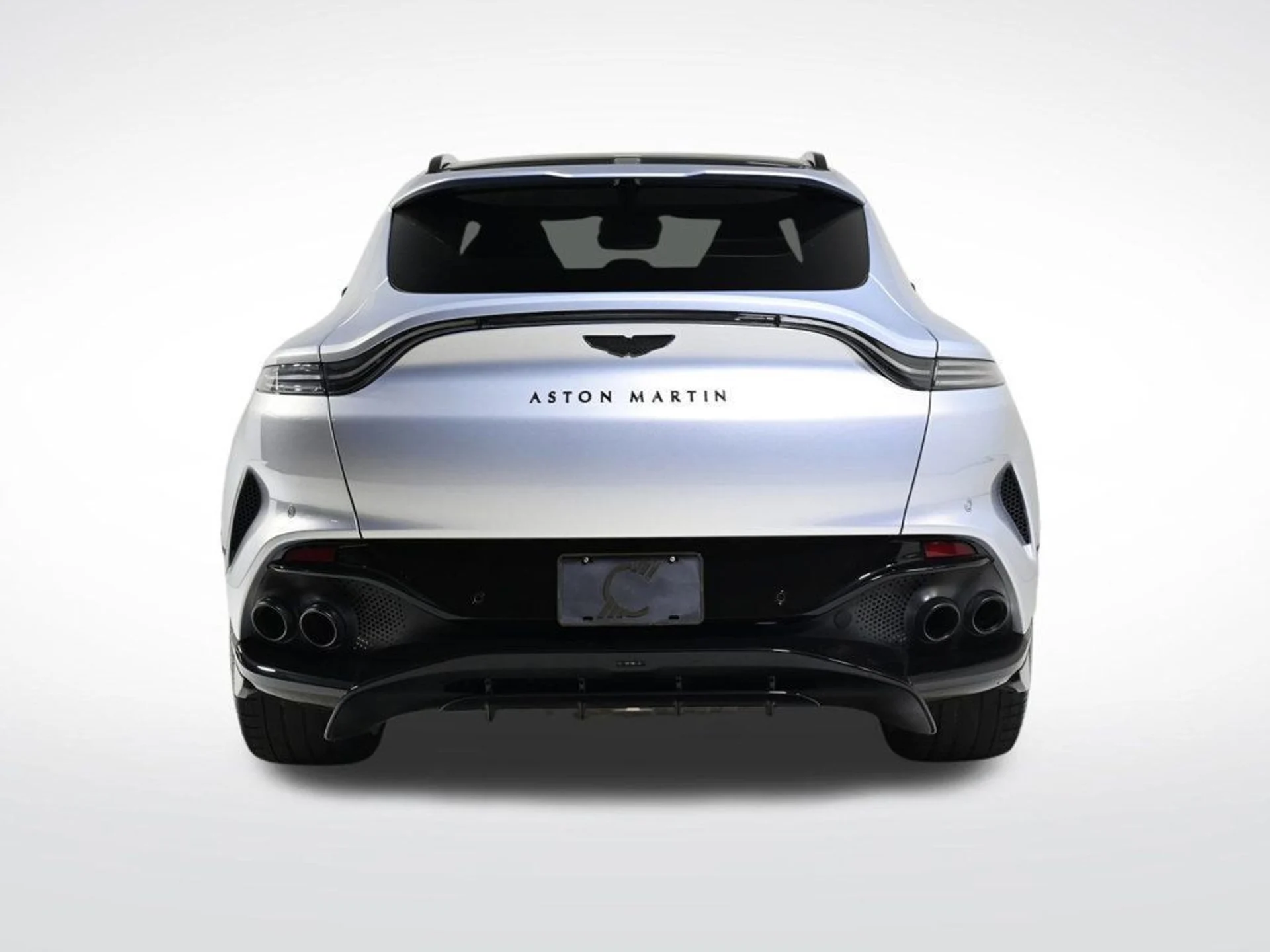 mph014_2312607201_used_2025_aston_martin_dbx_707_11350_22931287_14_1024_c434a1e882