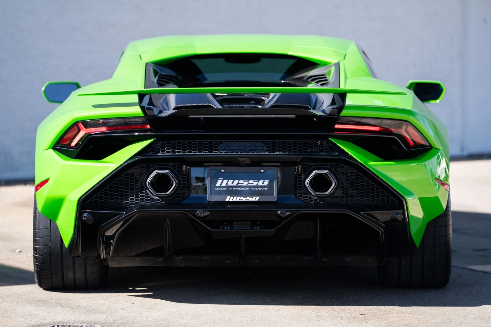 mph014_2314333283_Used_2024_Lamborghini_Huracan_Tecnica_1764704273_e258d4fb47