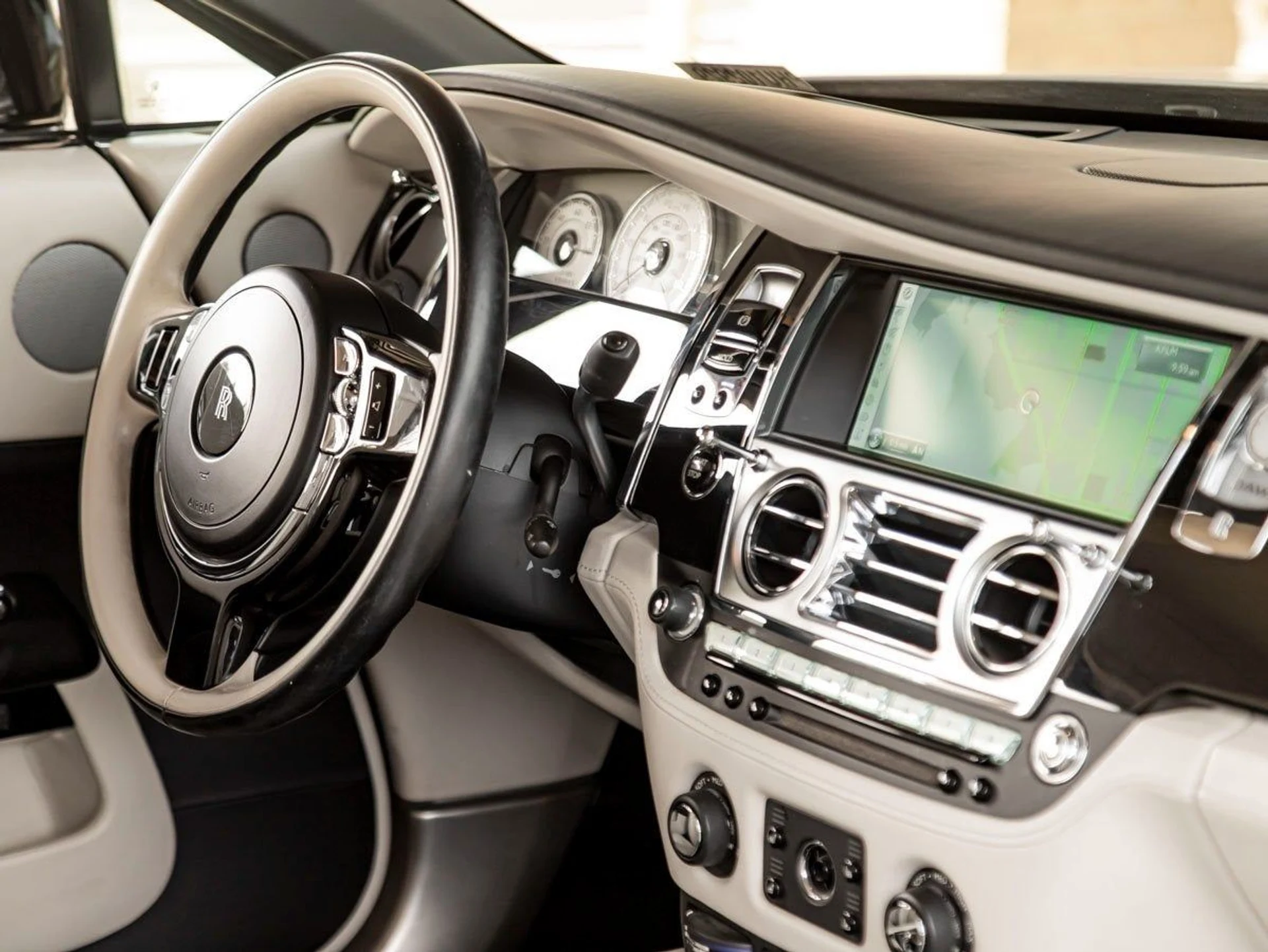 mph014_231958658_15_ef3b46a0d0