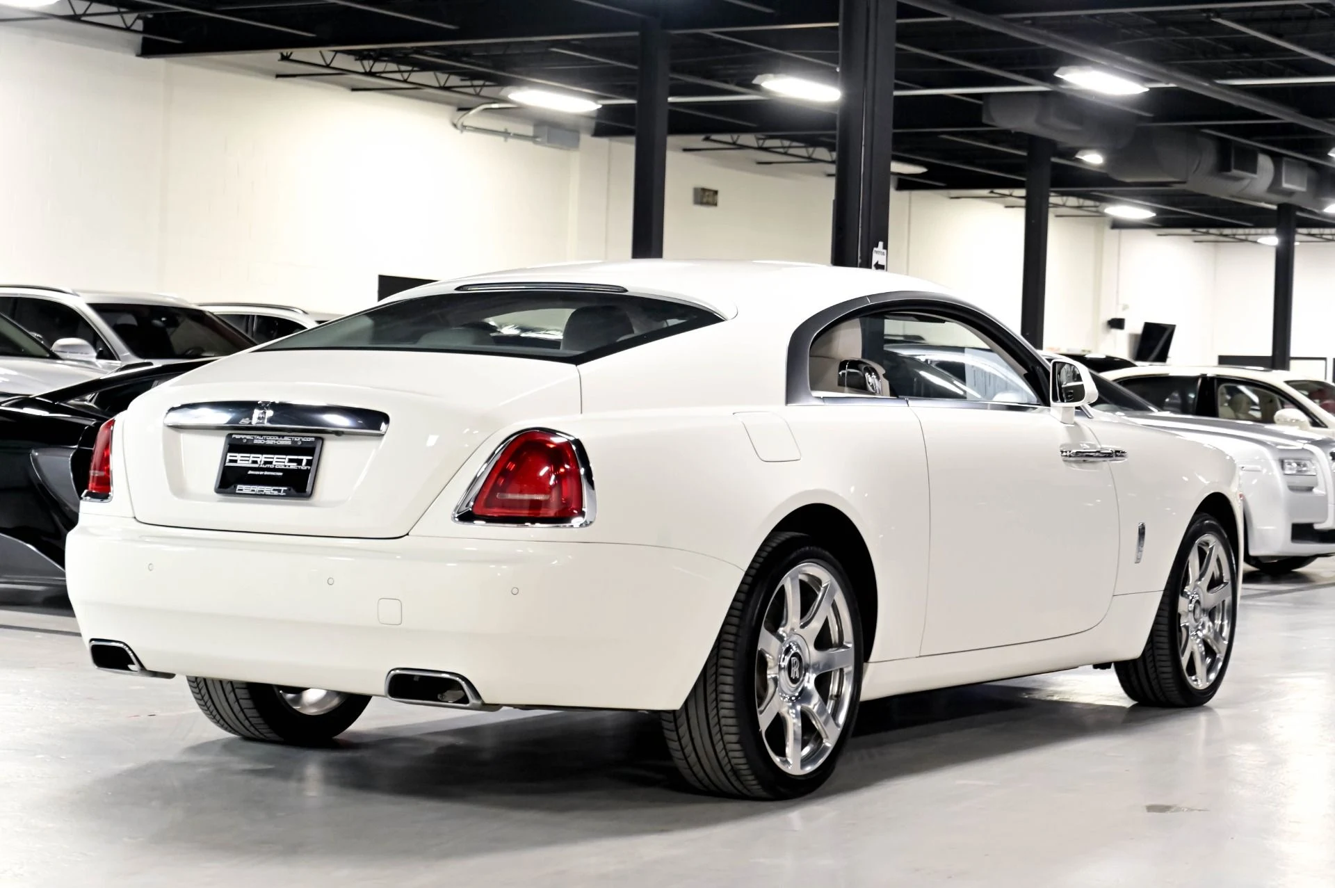 mph014_2321246814_Used_2014_Rolls_Royce_Wraith_Base_1781034206_097264d992
