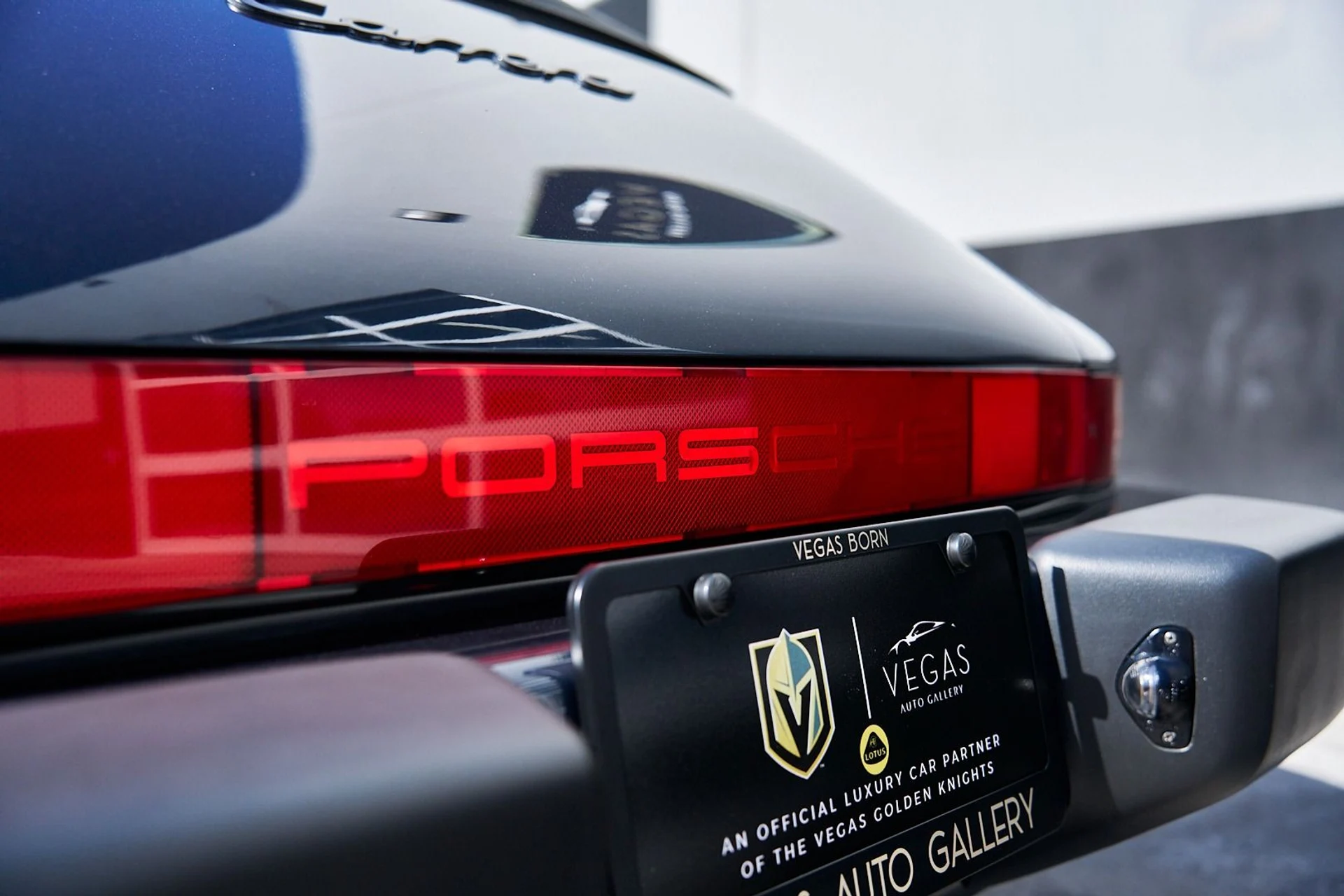 mph014_2323729010_Used_1988_Porsche_911_Carrera_1745954196_fddbf53748