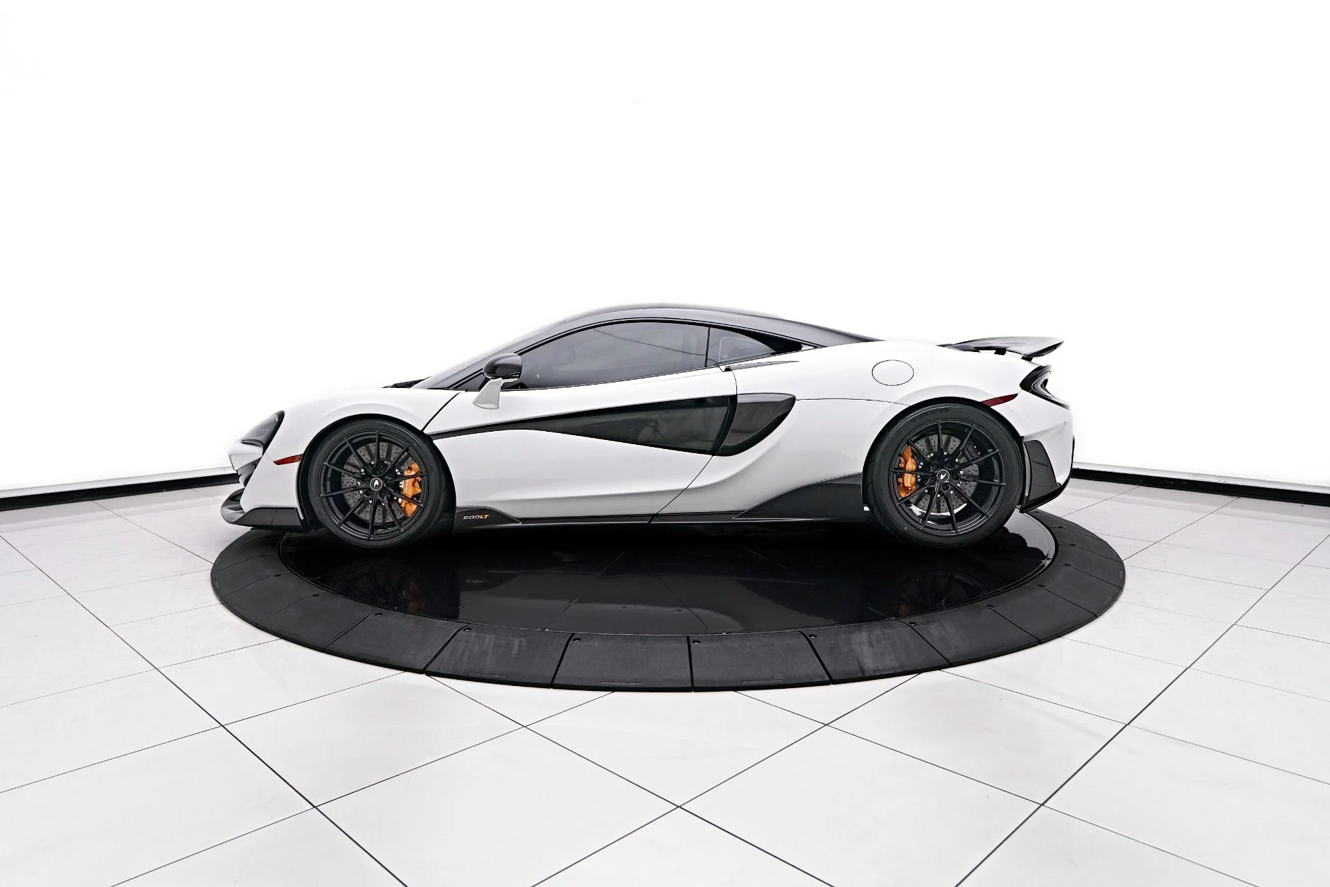 mph014_2329300071_Used_2019_Mc_Laren_600_LT_Base_1755991623_f19087fd46