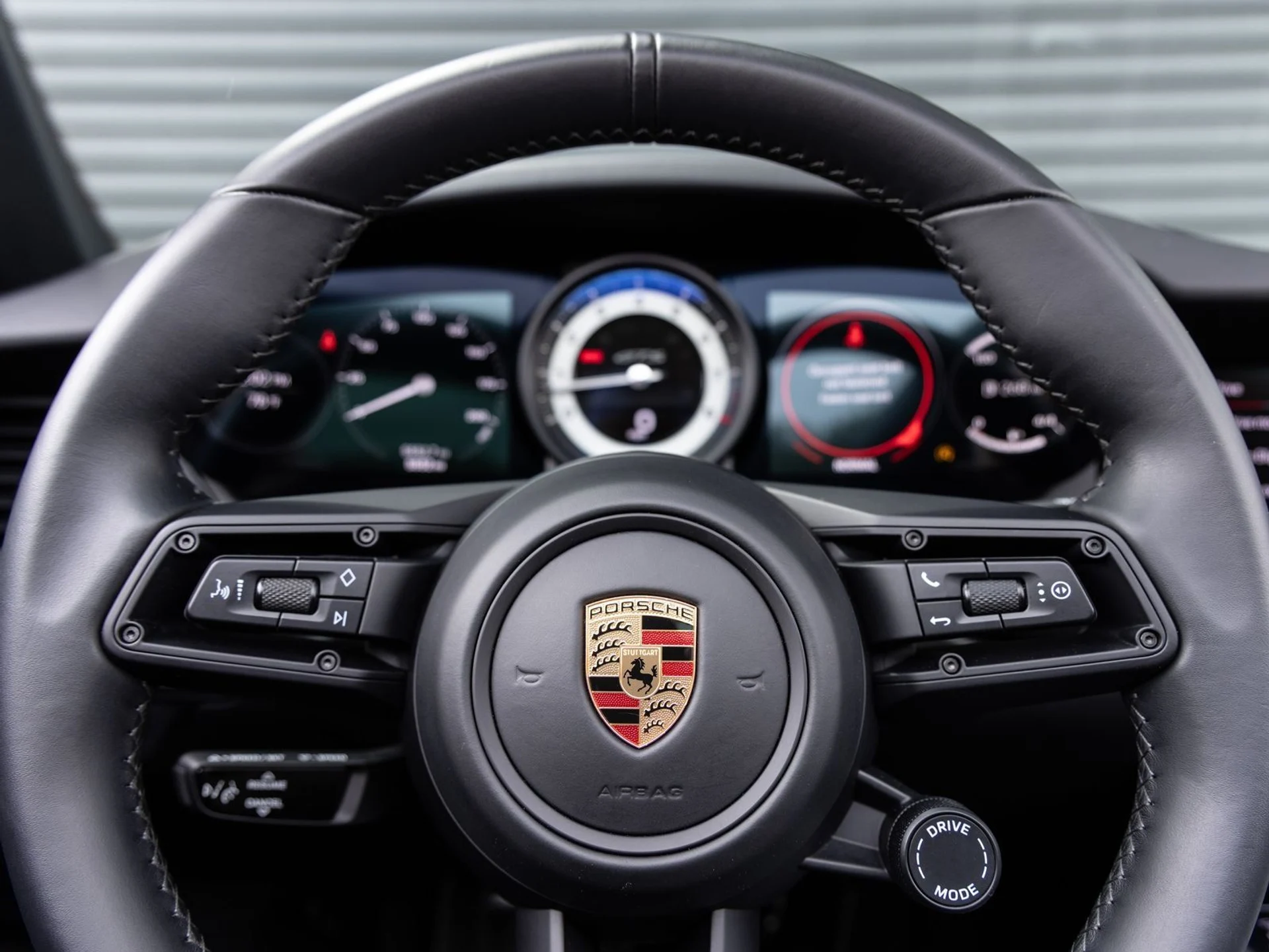 mph014_2329617986_15_a7408e5fb5