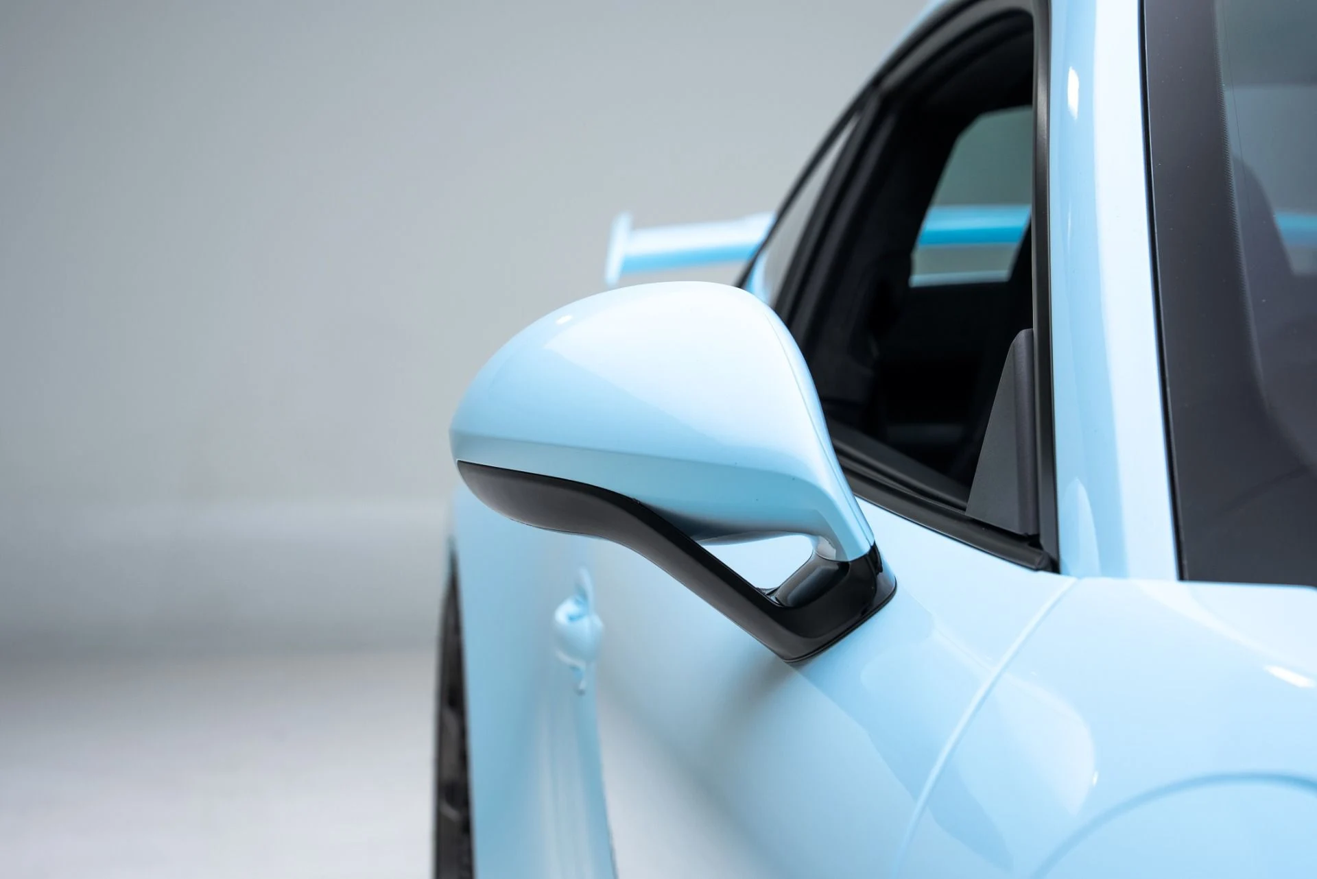 mph014_2332952668_Used_2015_Porsche_911_GT_3_1774894986_8504ff5a37