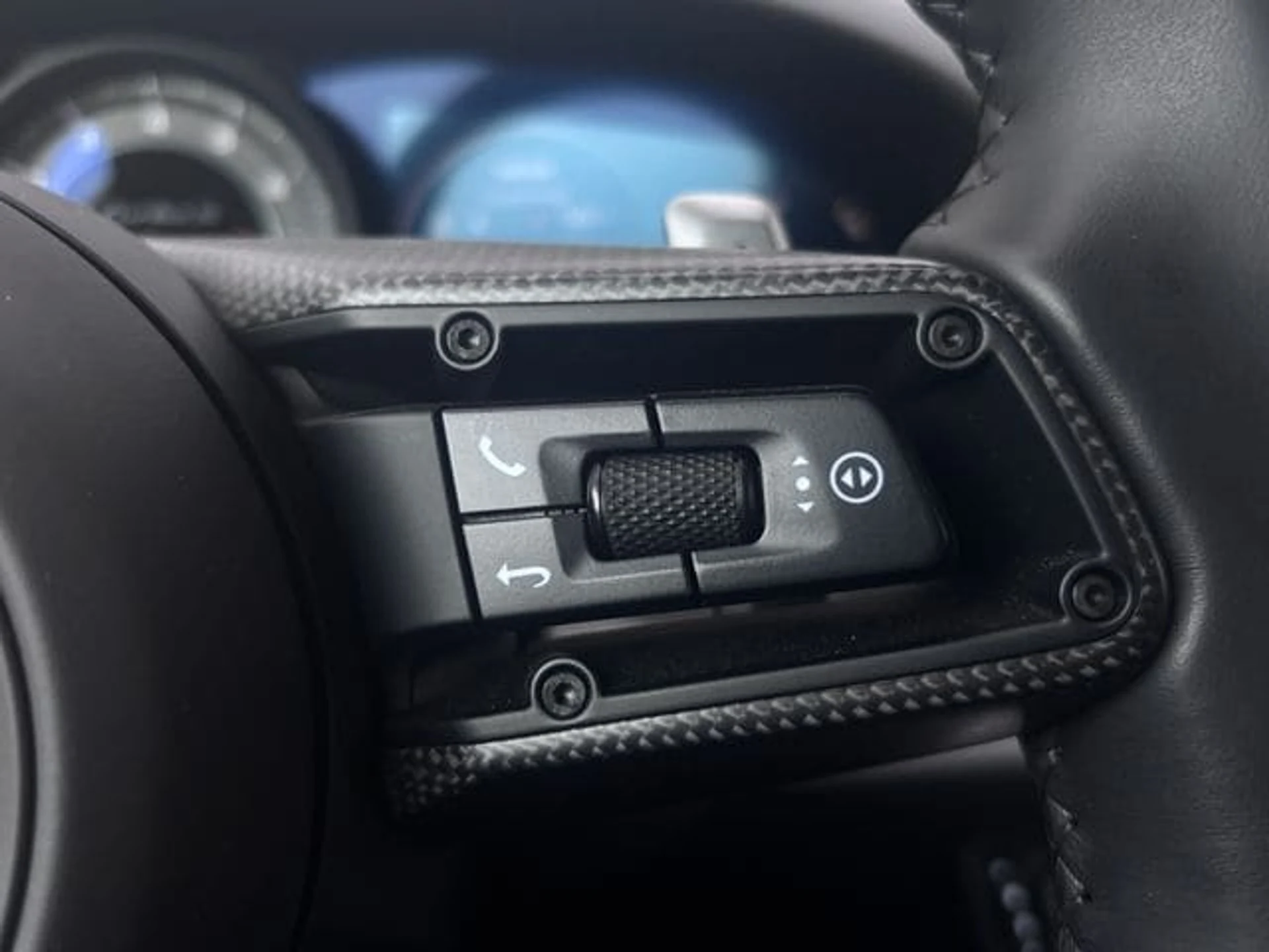 mph014_2334326517_b7d7a573852dd2c75701925ce401a865x_4293dee005