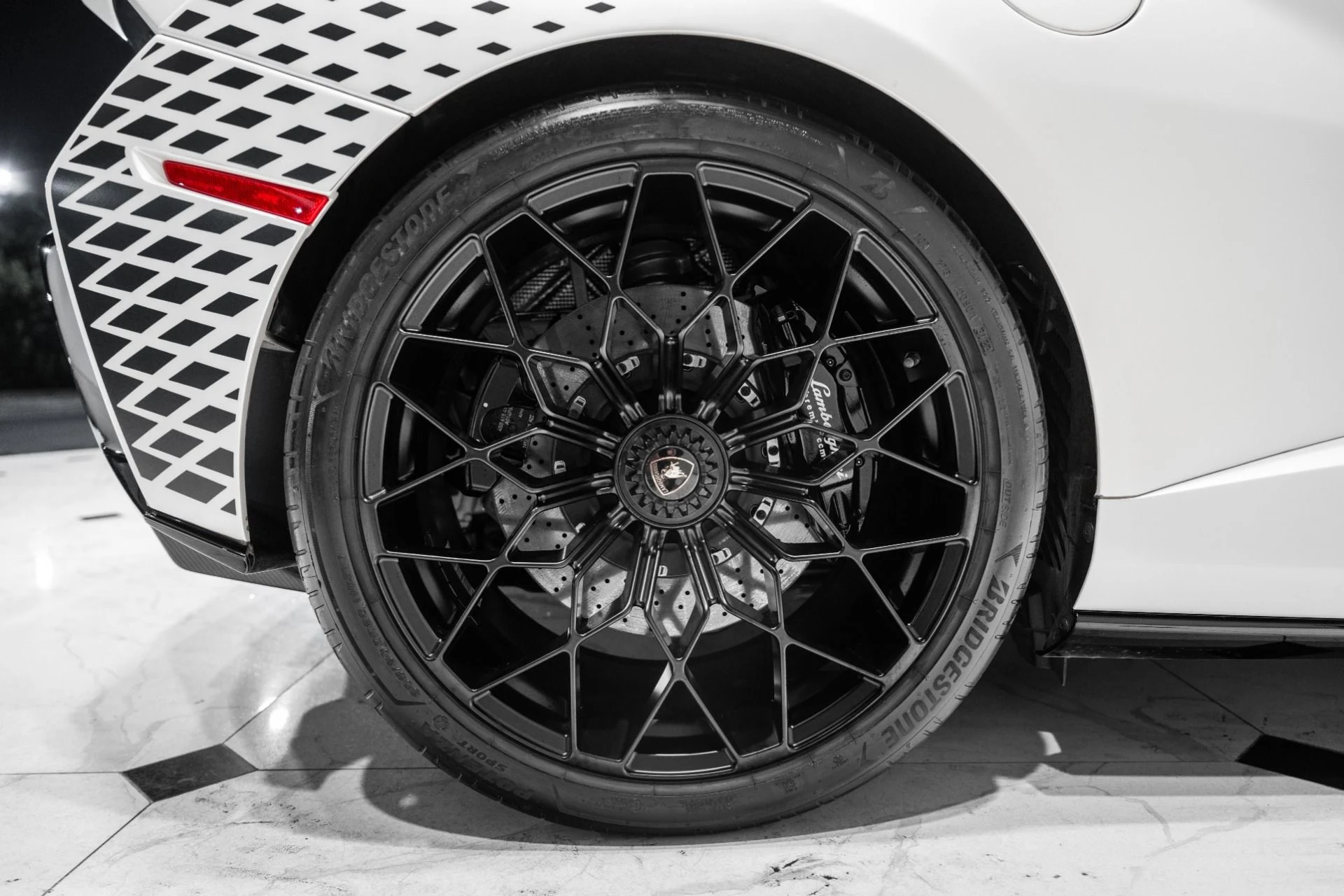 mph014_2335316031_Used_2023_Lamborghini_Huracan_STO_STO_1784326294_df8e2fb925