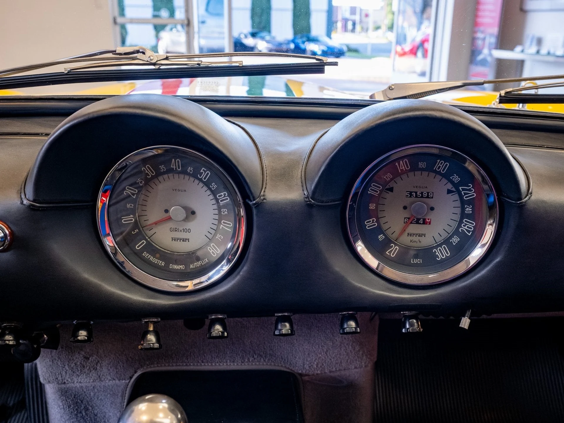 mph014_2337462758_15_6f351861b7