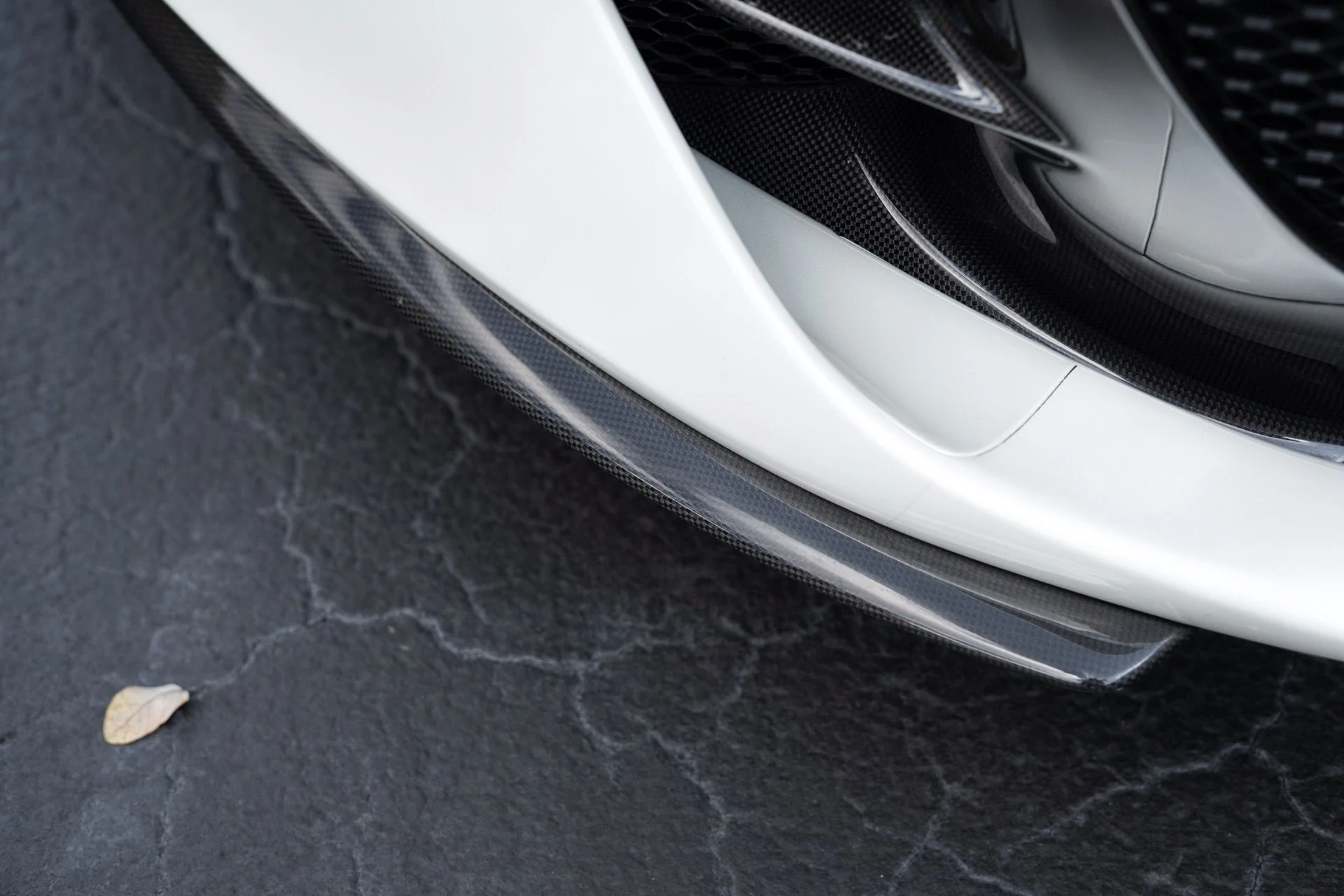 mph014_2341190318_Used_2021_Ferrari_812_GTS_1770760460_fb209848a0