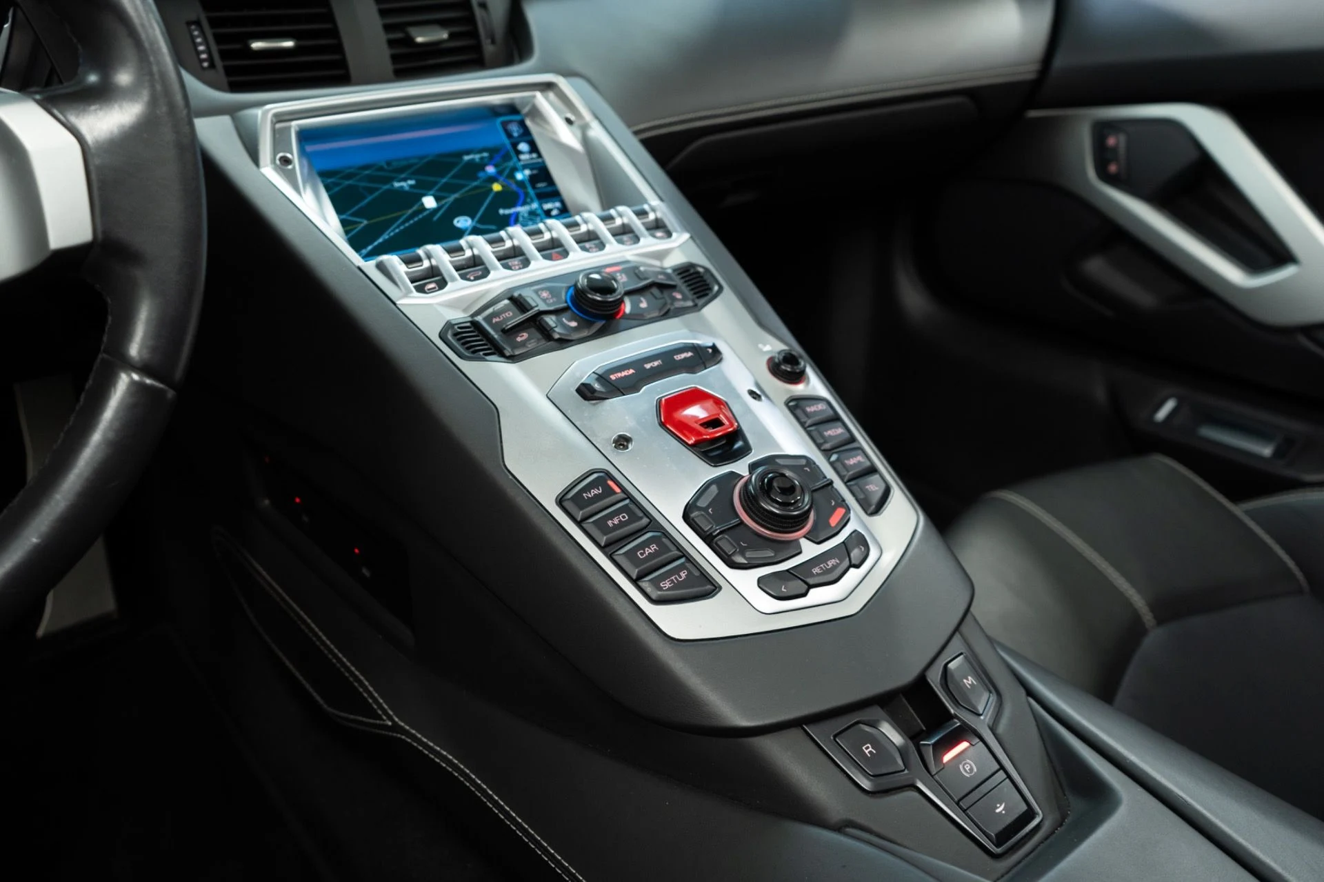 mph014_2343133769_Used_2015_Lamborghini_Aventador_LP_700_4_1765230650_2cbfb9fa99