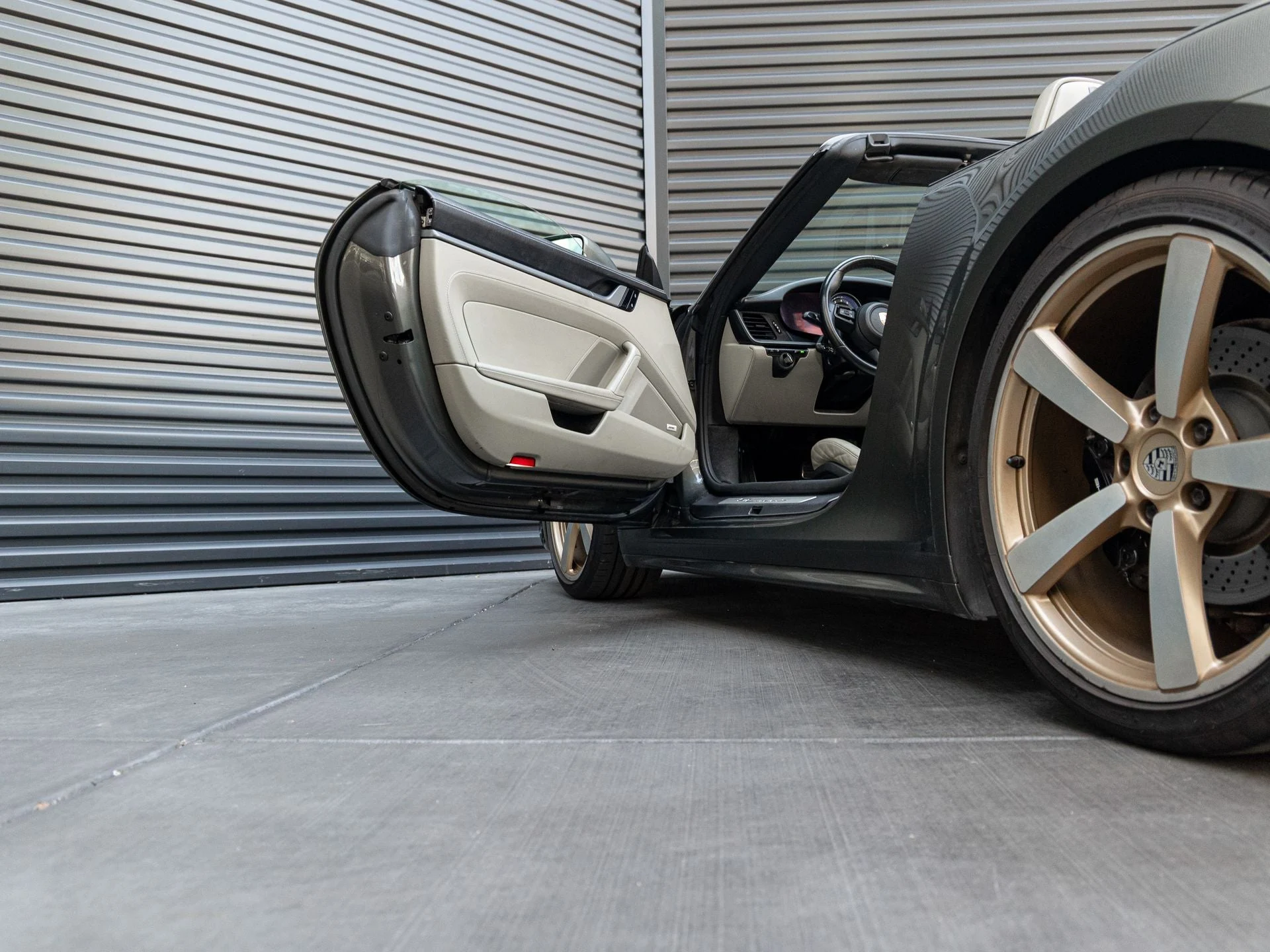 mph014_2343158002_15_23018e44c8