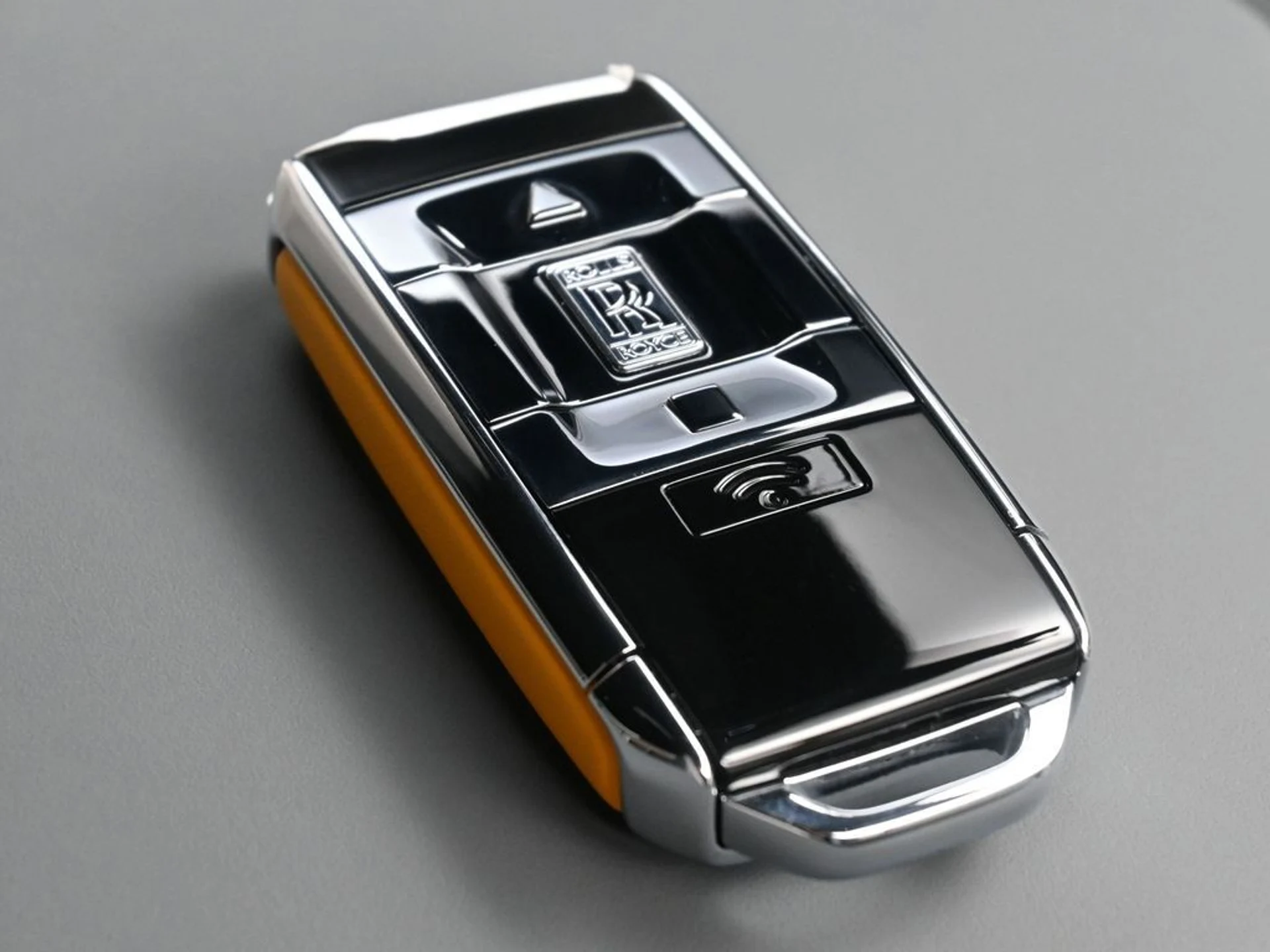 mph014_2348449775_22422598ad6da950dccef86aa43b9a64x_5df7415f54