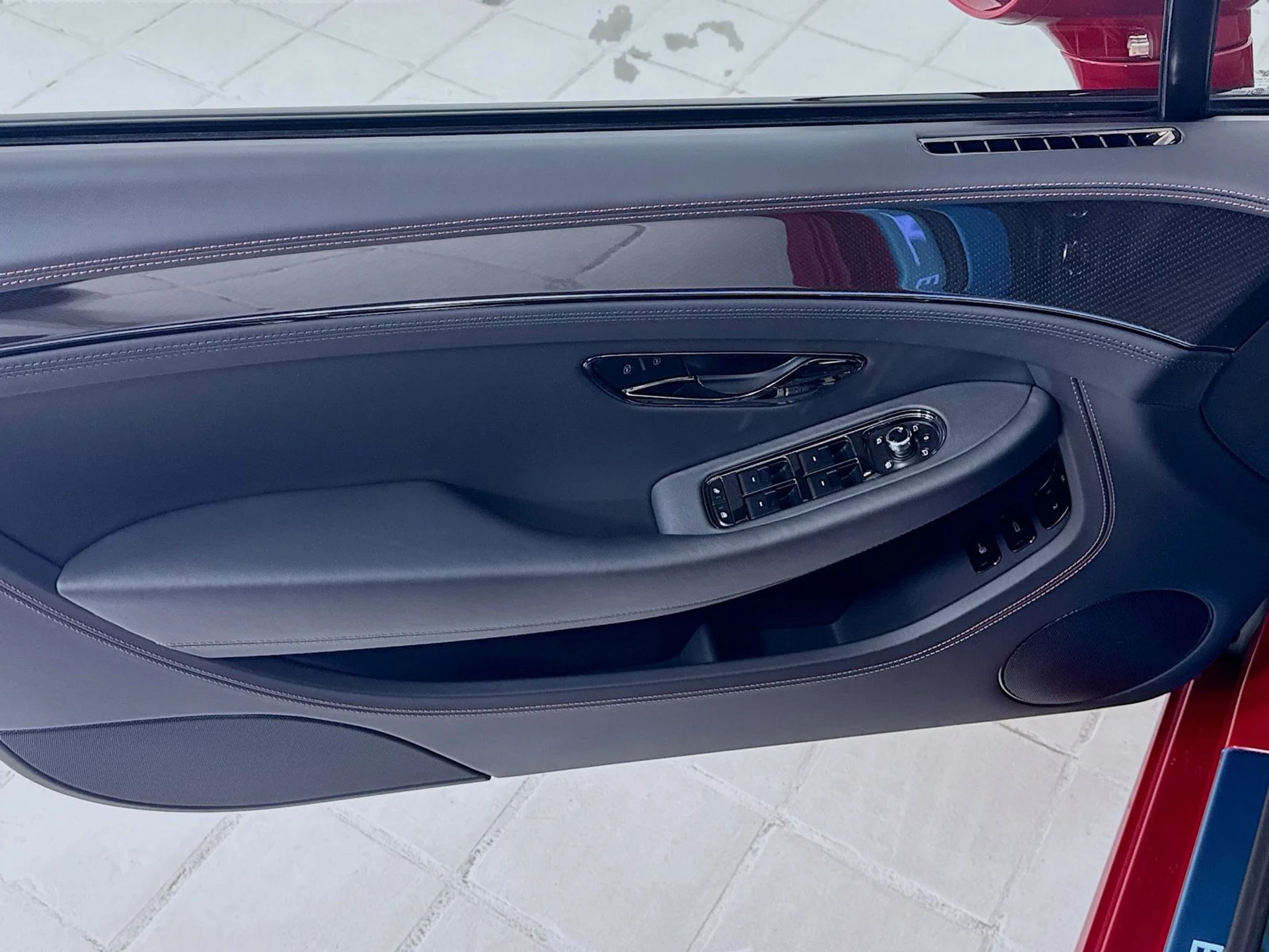 mph014_2350508491_46754d73bcb5341a169cba777eceb010x_d1417c34b2