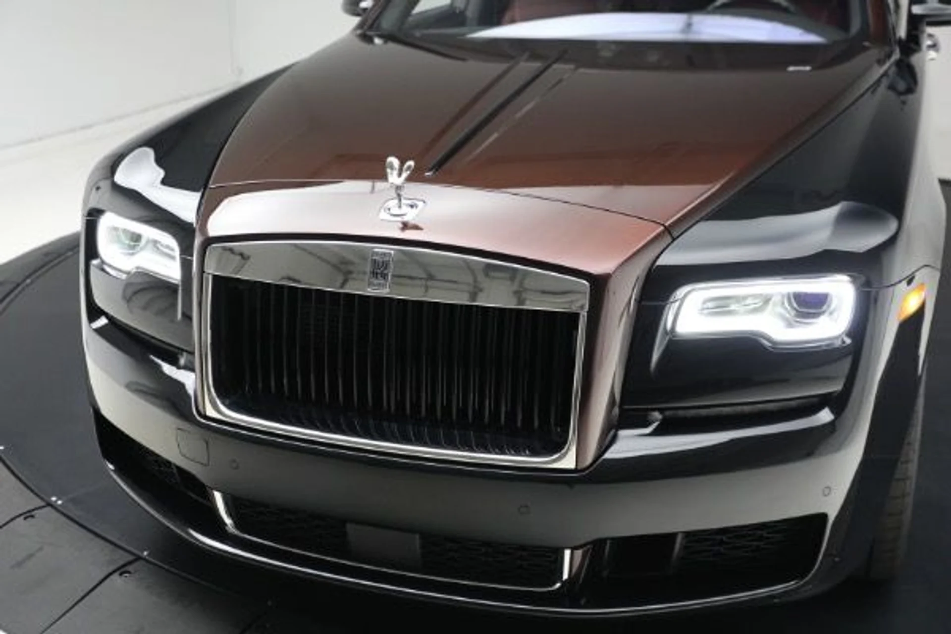 mph014_2355236966_Used_2020_Rolls_Royce_Ghost_751ee2efb5