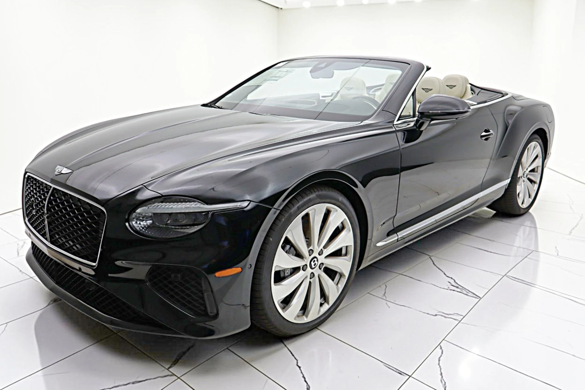 mph014_235741822_New_2026_Bentley_Continental_GTC_94948552c6