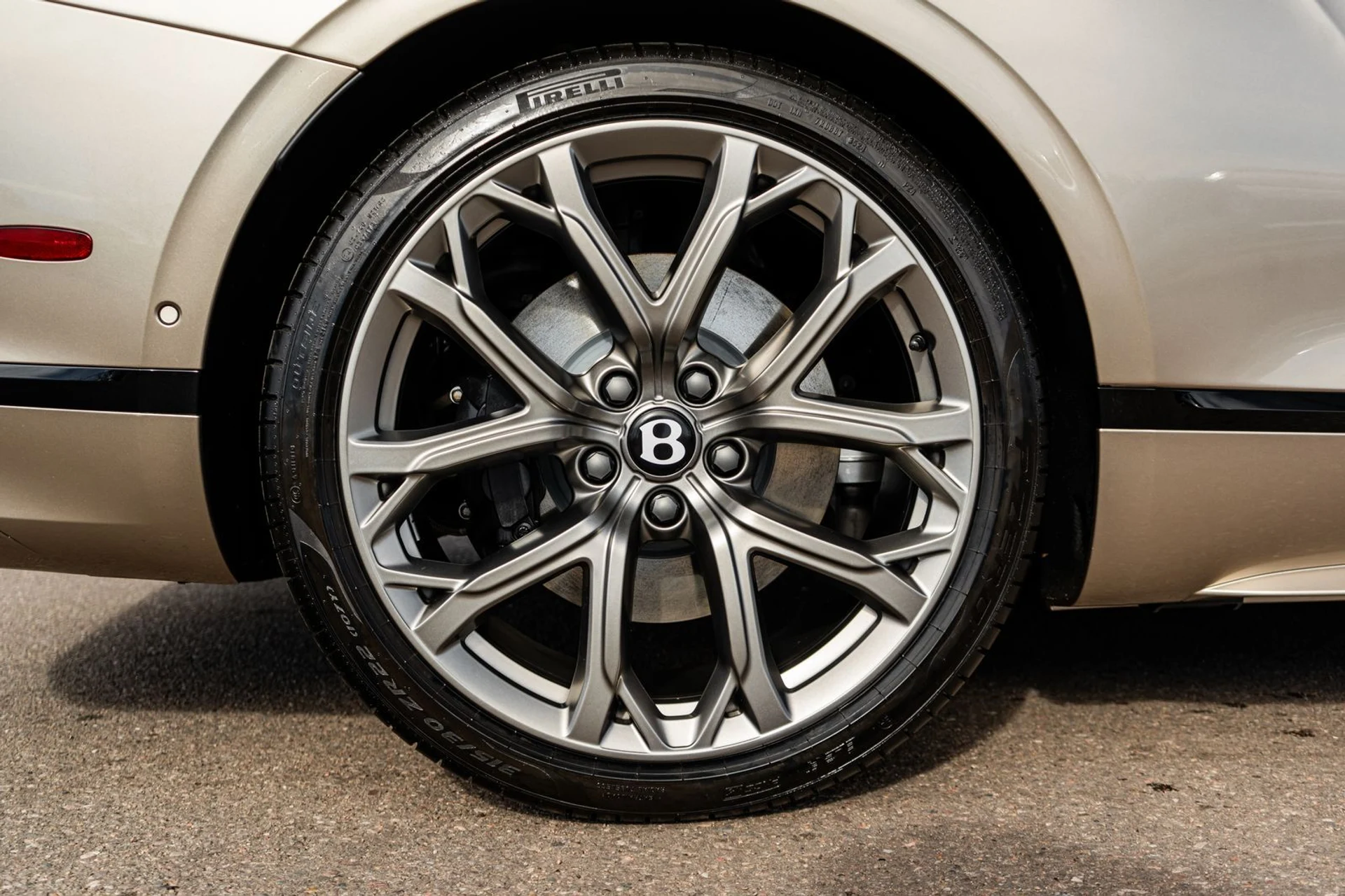 mph014_2361329481_a3cf84d3_723a_4043_a861_edbc5daf2487_f762eb53da