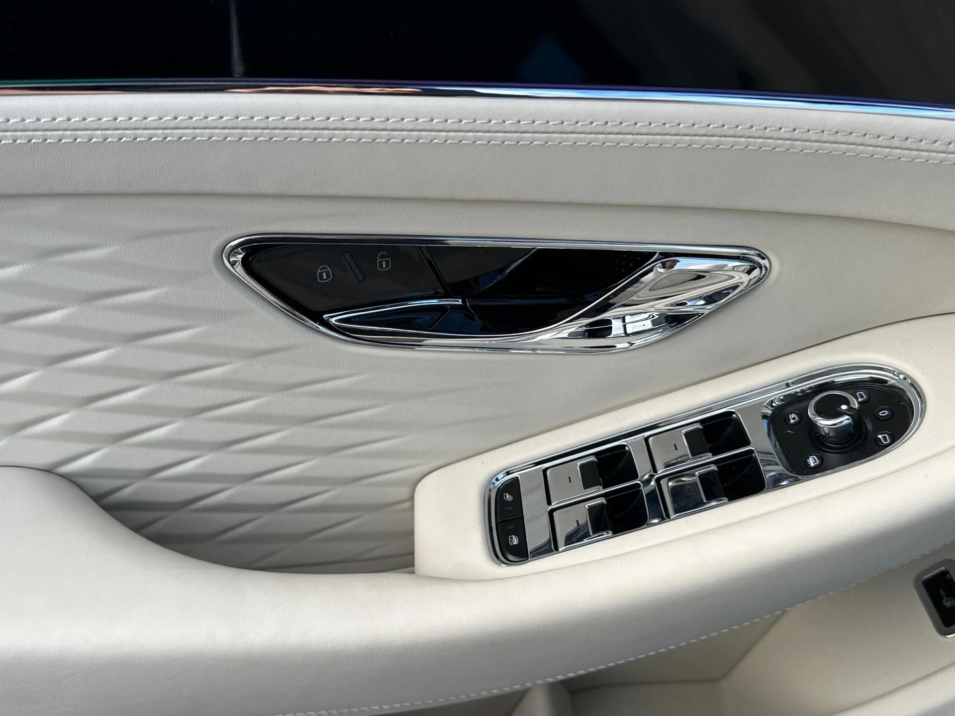 mph014_2363550658_New_2026_Bentley_Continental_GT_1760604577_d082872809