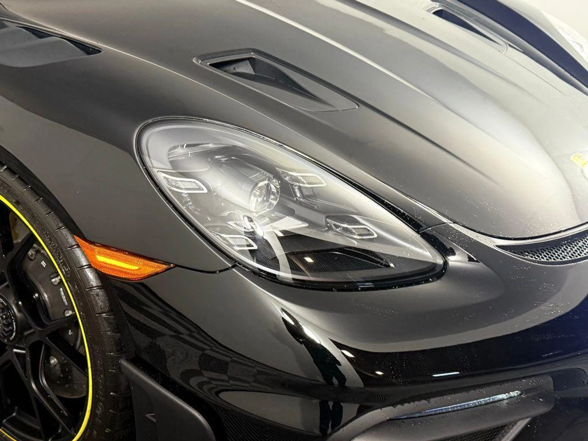 mph014_2366918570_j23ab_J9x_T_Cx1fyzb58i_U_Ml78_T2_E_63927b301b