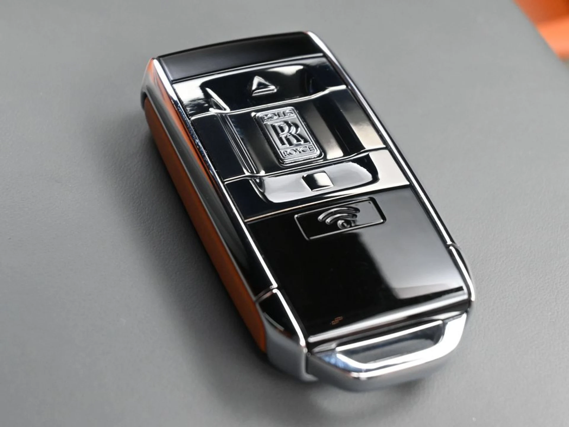 mph014_2369844278_daf6e182b4b08cb86b4971595e8e08c4x_9db7b8635d