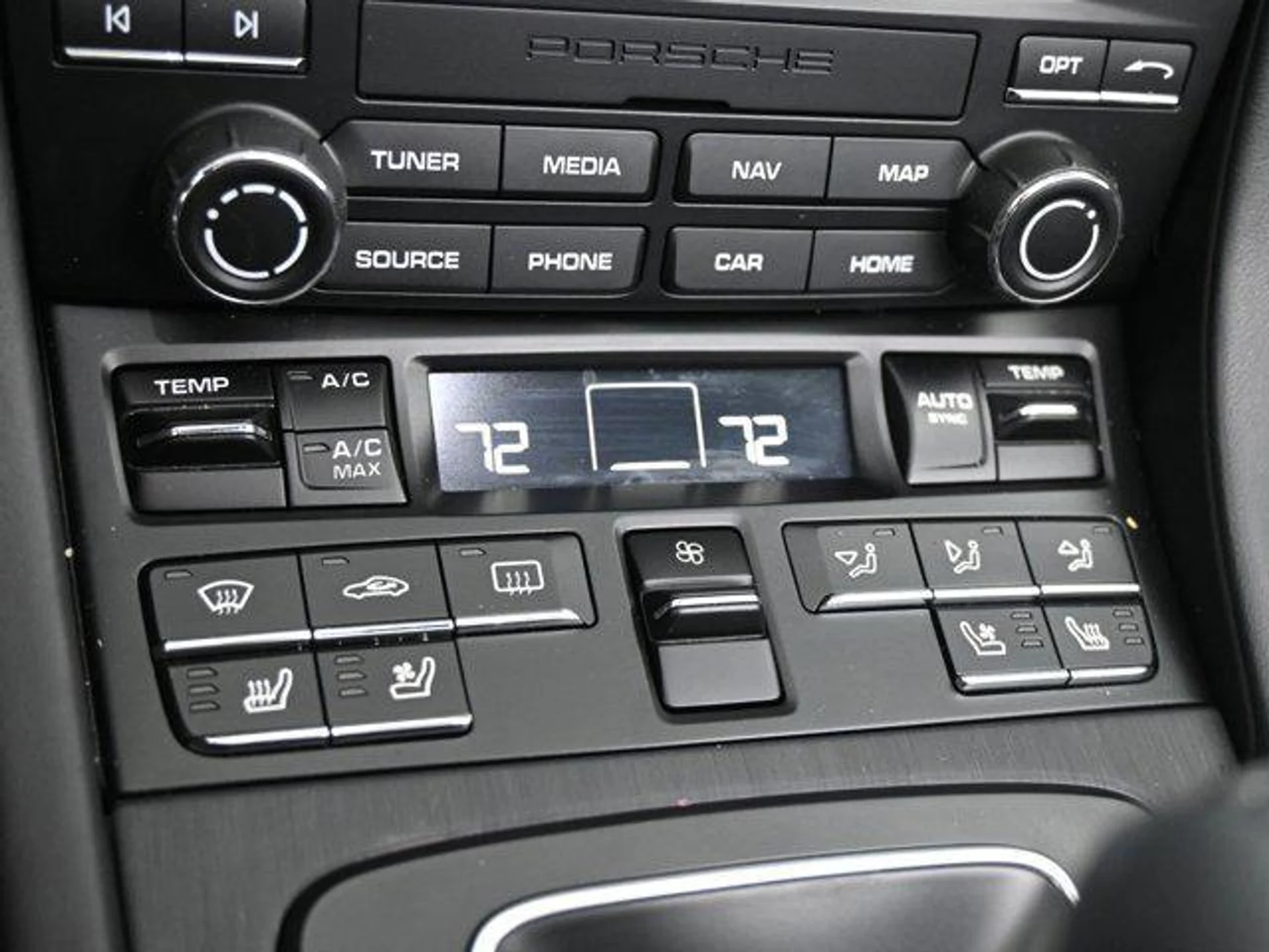 mph014_2376980478_MT_Ku1vz0913ix4yo_XZ_0_On_W0_Y0_4_87ebbf138d