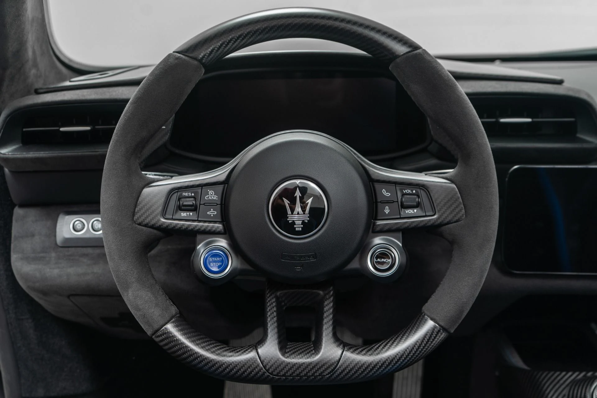 mph014_2379630815_Used_2024_Maserati_MC_20_Cielo_1755530191_35aac8f41e