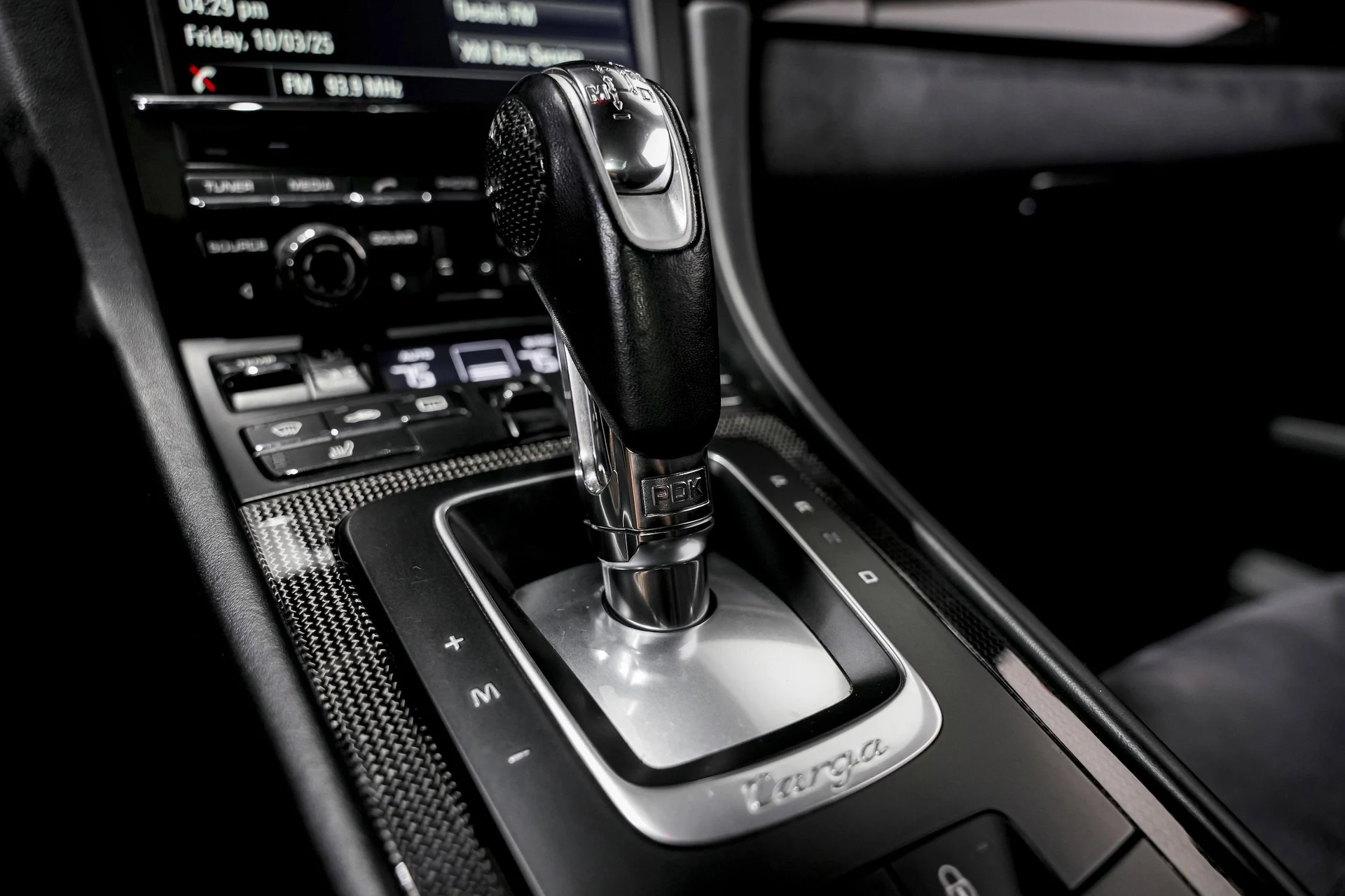 mph014_2384145530_ca7215c105313d565d41b3672286b48ex_95b974e7f9