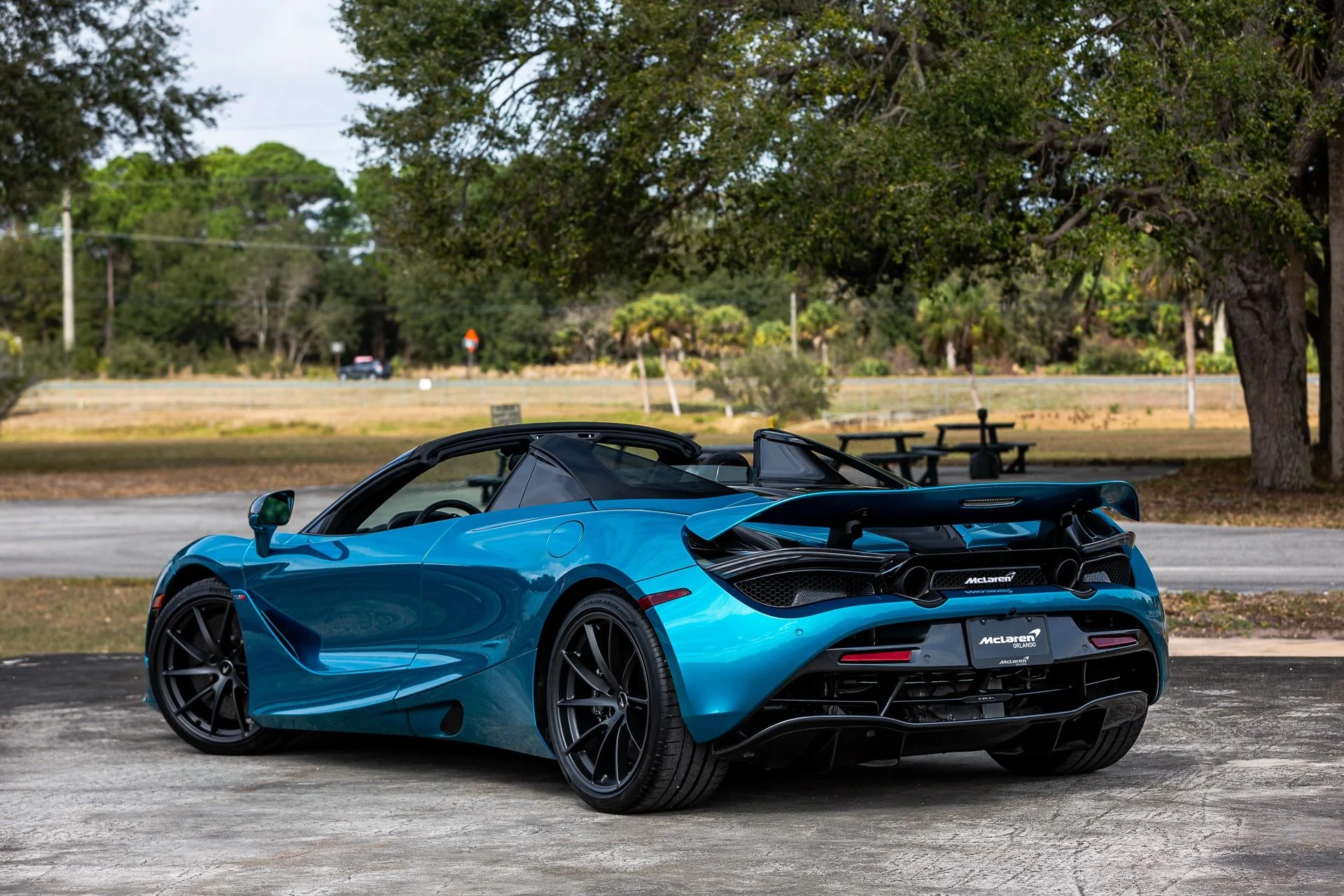 mph014_239014537_24_p15_l_eeae5bd75a