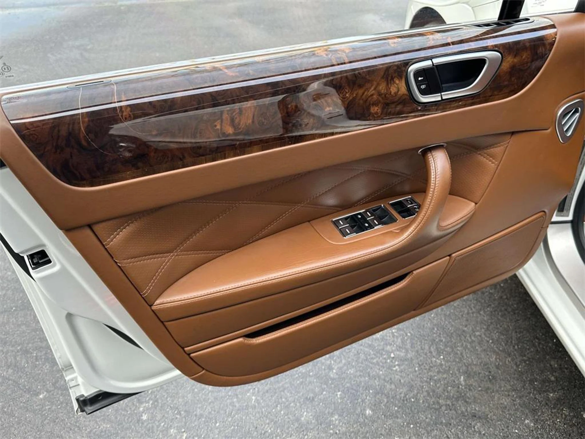 mph014_2393964966_pf_R8a_QF_Qem_VK_9a_VA_4_KHW_b_Ico_E_bbc1d32876