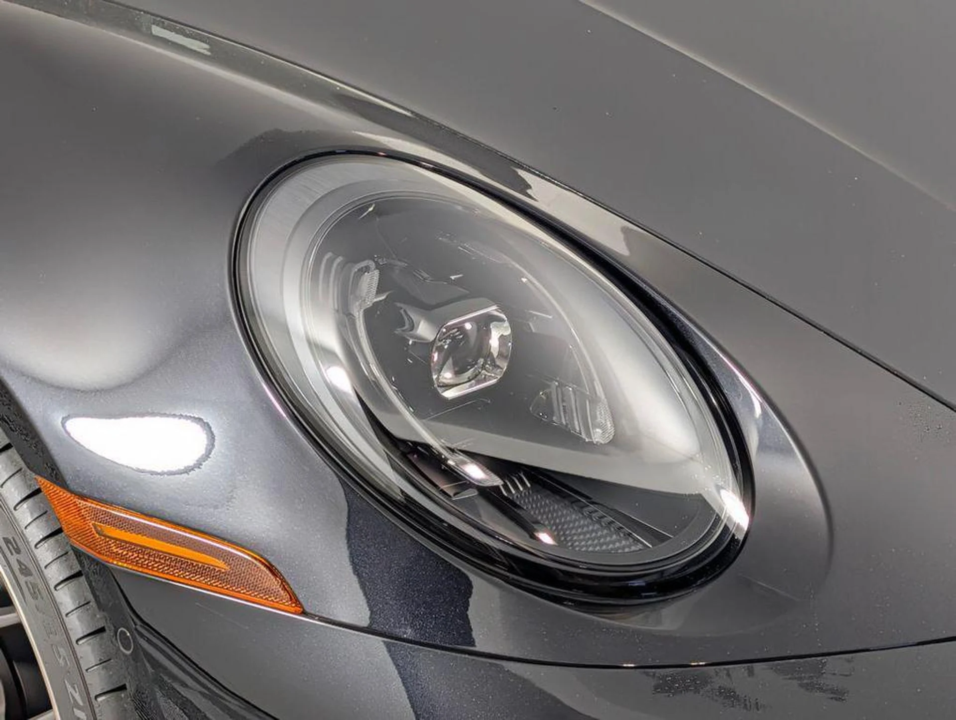 mph014_2396540721_Zx_A_Vx_Nkm_N_Au18_L1rnl74_I_Mzs3_BQ_f06dfb42e5