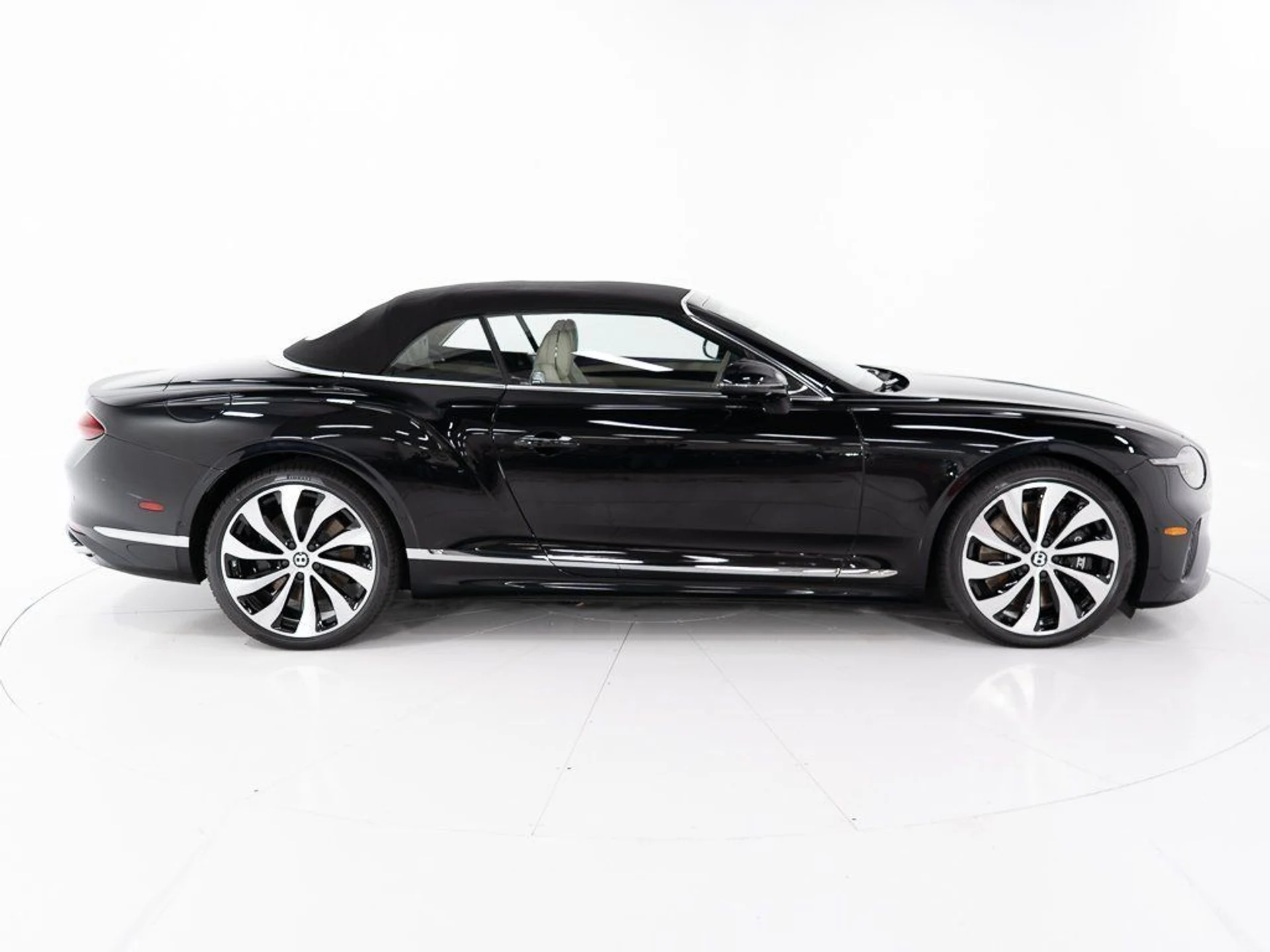 mph014_2396602098_438288cf912e2d3aea26df7f96d8f474_dc9e517cd0