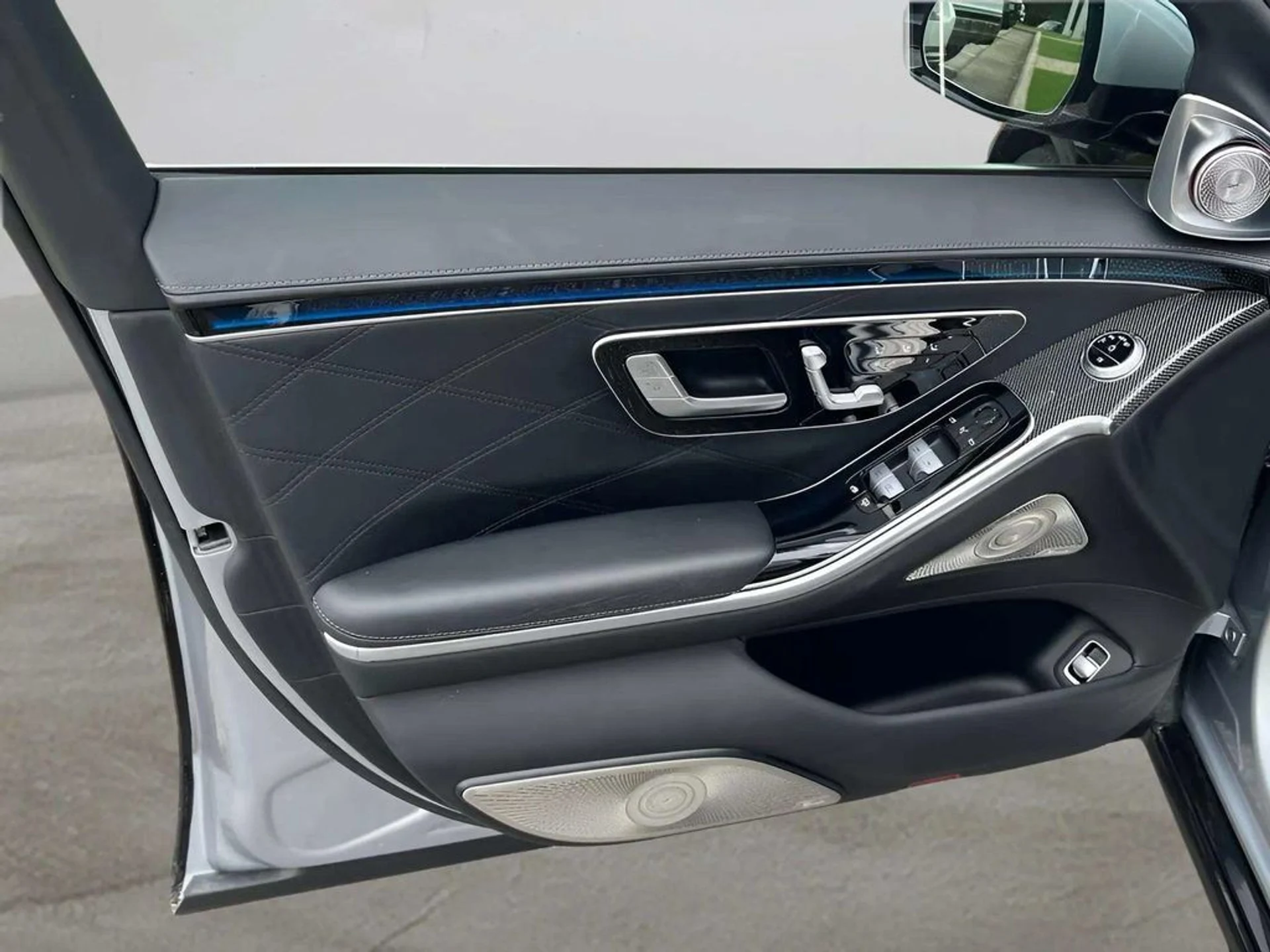 mph014_2398712609_64405de9a6012eff21b56f48096f1cd2x_8310de3914