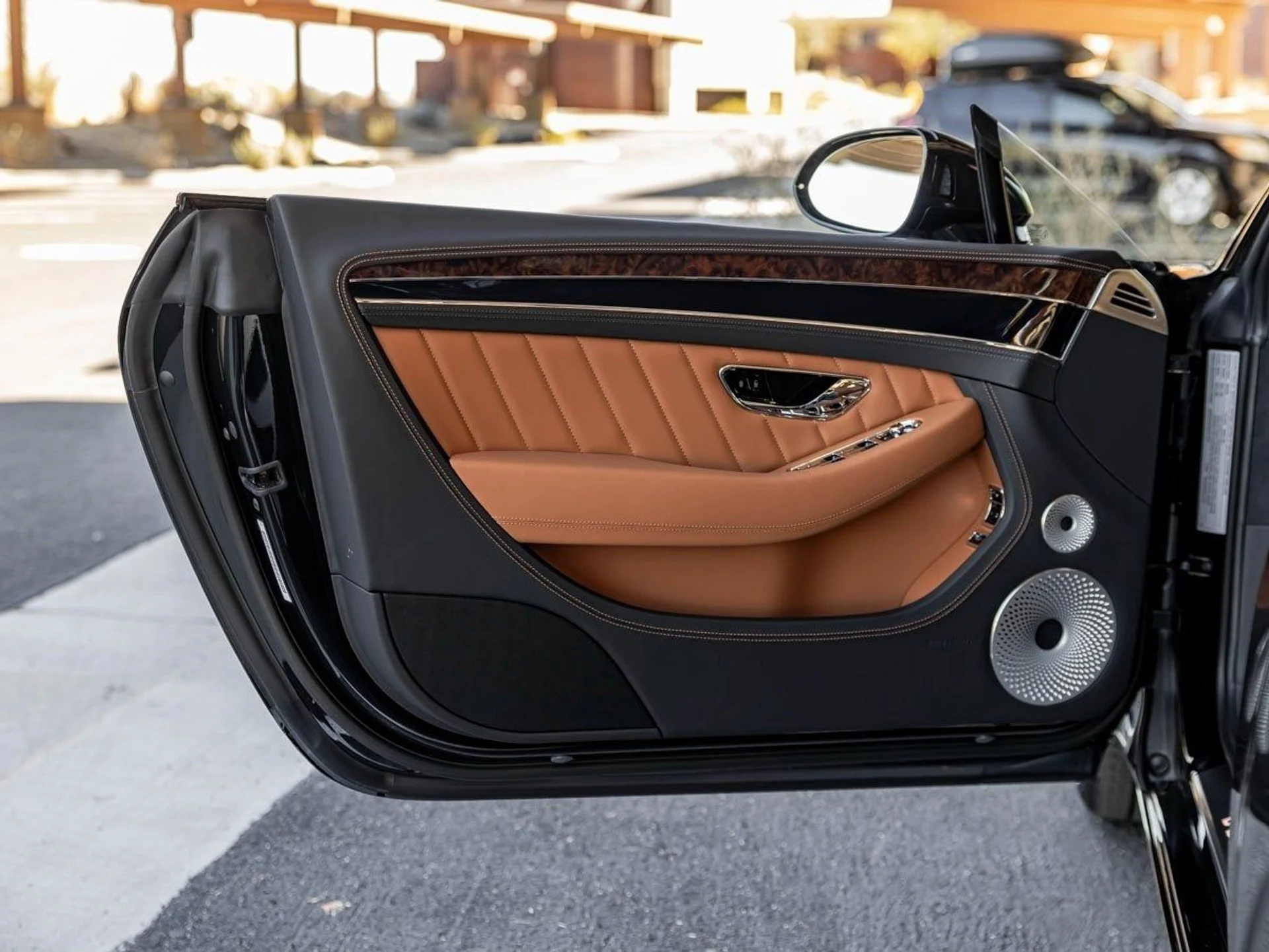 mph014_2401336202_15_3258d429e1