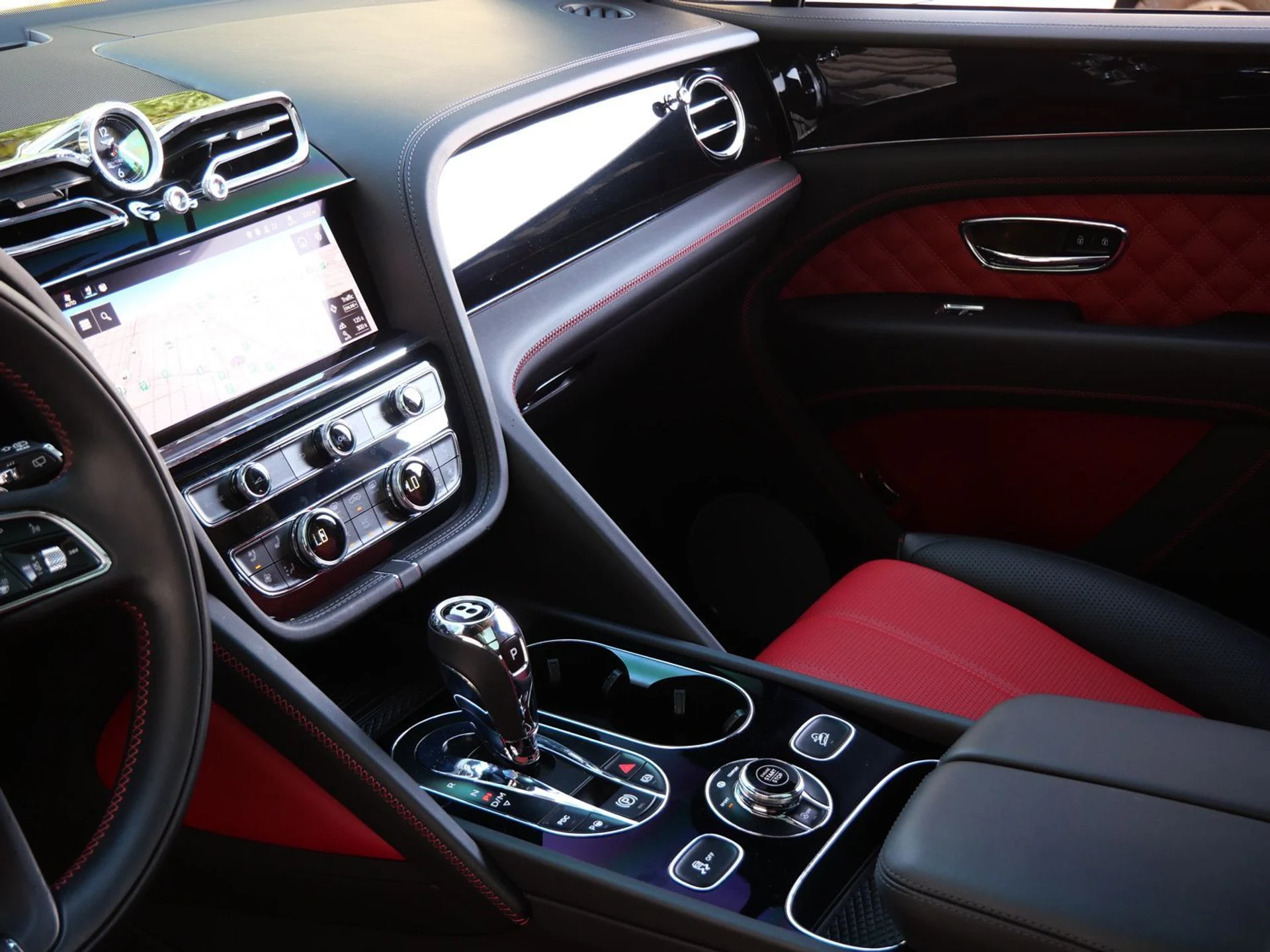 mph014_2406832865_6975898bed70e5a89b9851b8306d214ex_0a73250a03