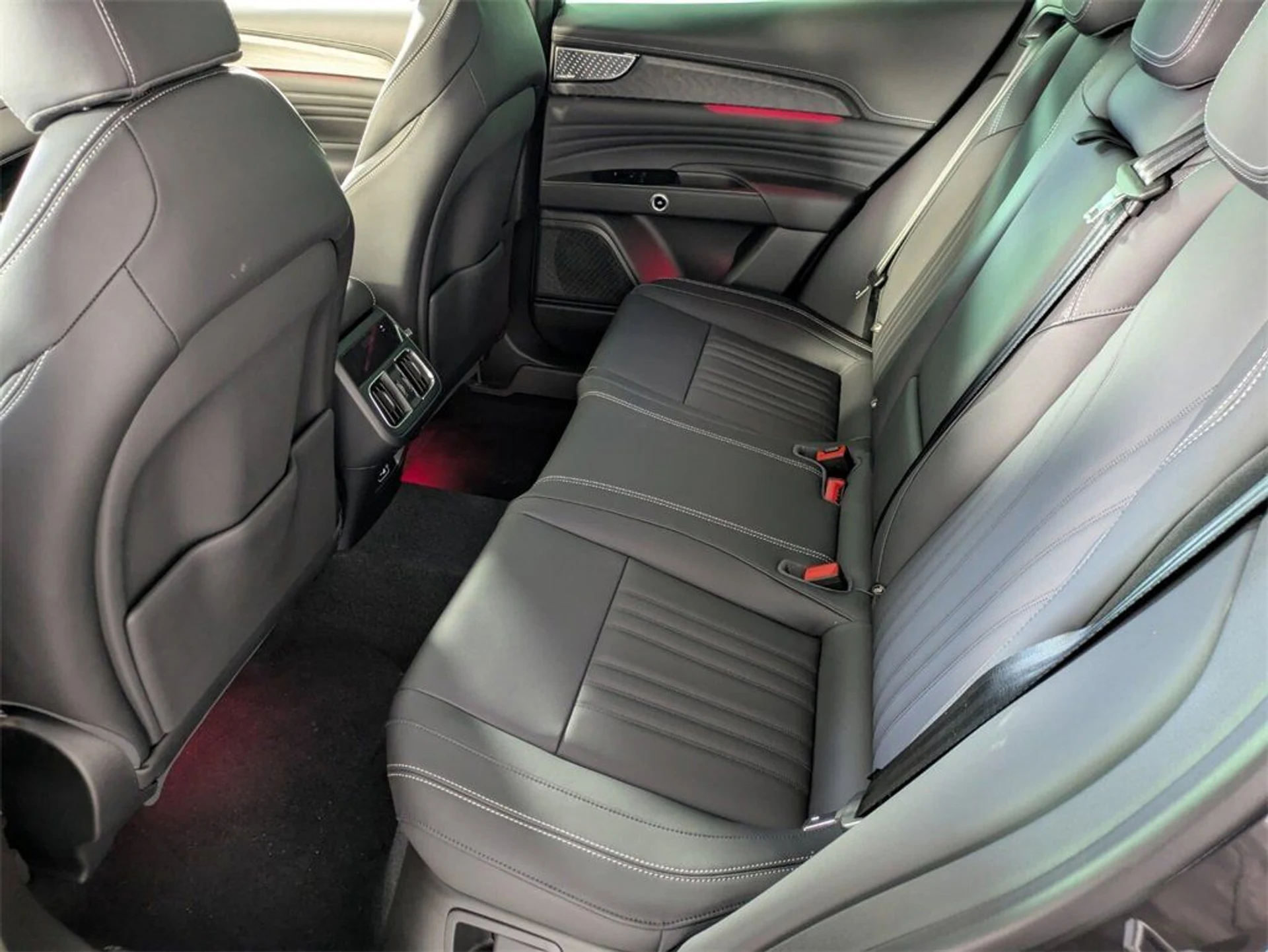 mph014_2408784788_45b37b591637b3e073de17283d129efa_7082fc5709