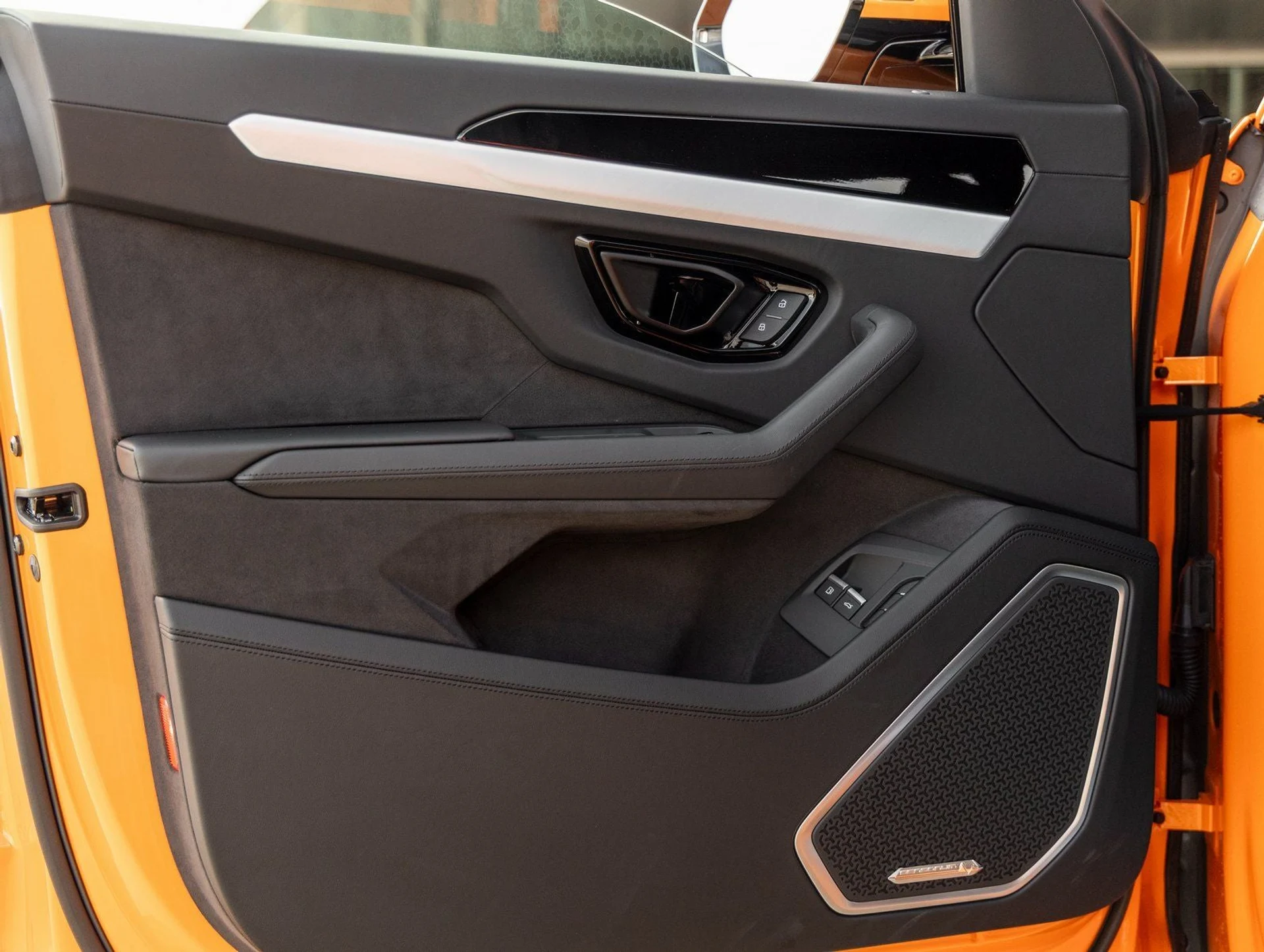 mph014_2410055660_15_7c06cfb04a