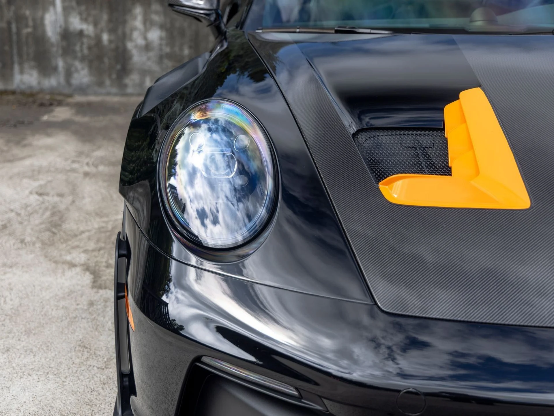 mph014_242352213_15_b6c230961c