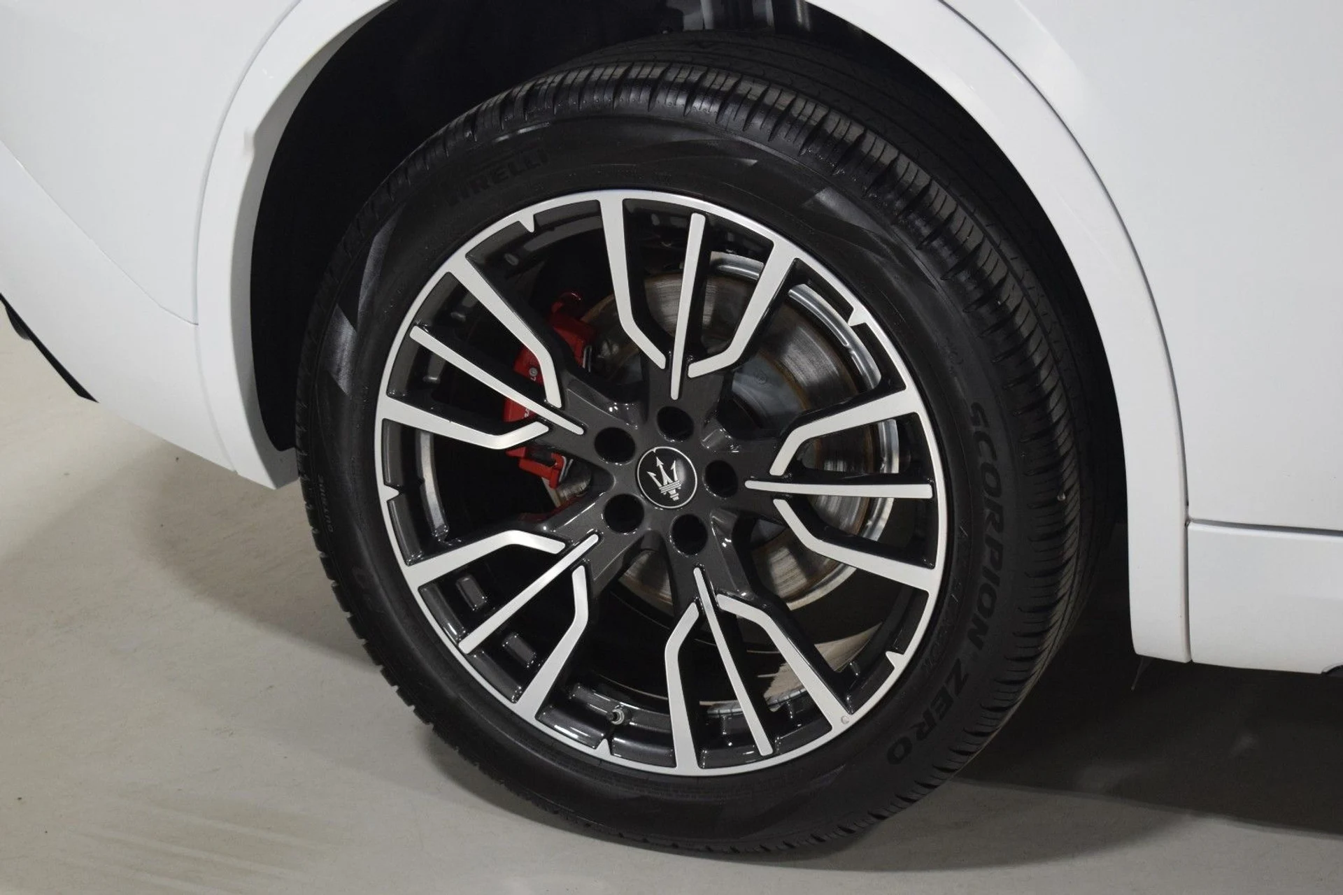 mph014_2428800188_b51a02d30aaa257e71b17841f9e31149x_2983bfd269