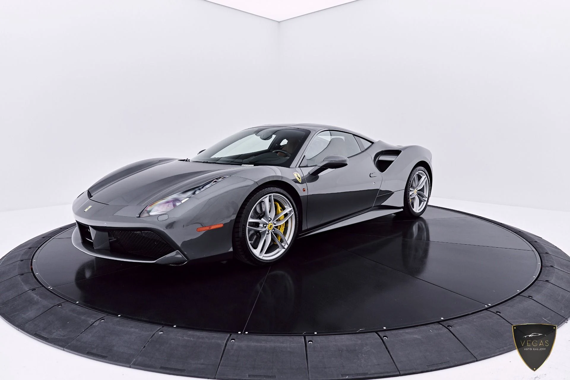 mph014_2434307079_Used_2018_Ferrari_488_GTB_Base_1783498149_ba0d47651e