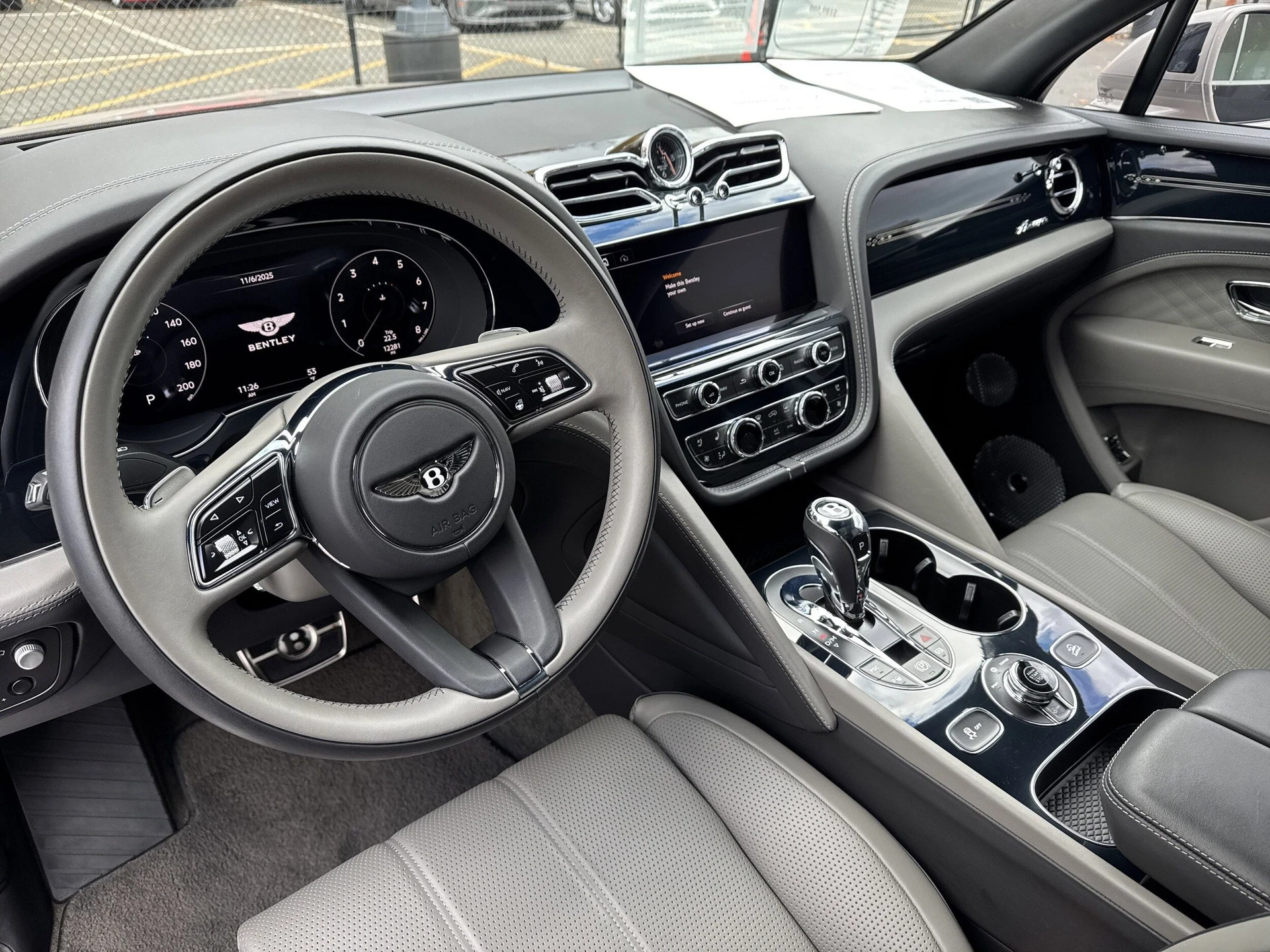 mph014_2446186929_3a5050976f5e611eb8e06c39ca147579x_011c6ac9f1