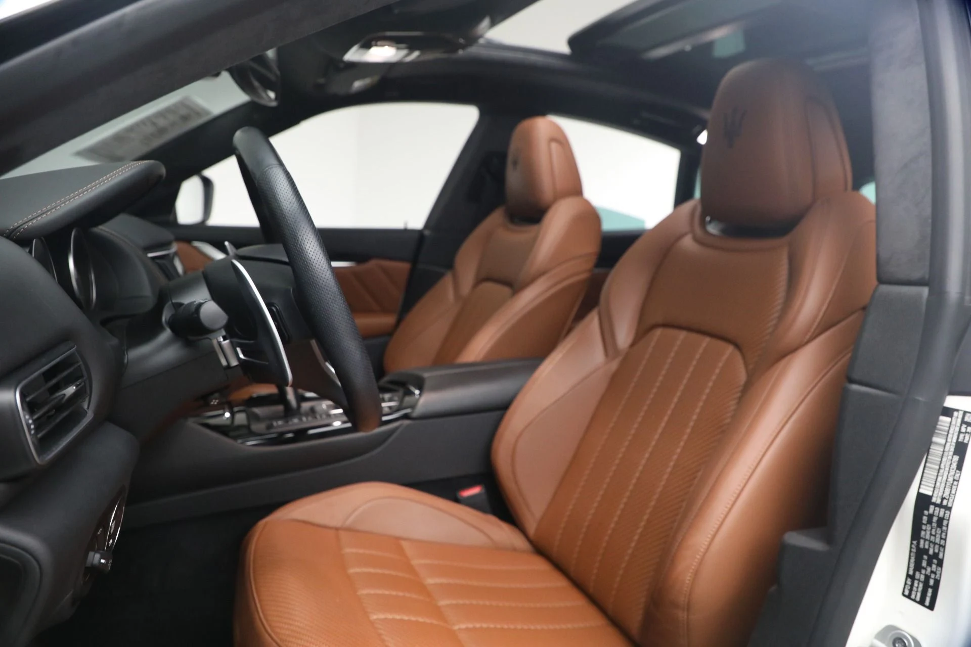 mph014_2446302705_Used_2022_Maserati_Levante_Modena_1765059797_89a3d43ed2