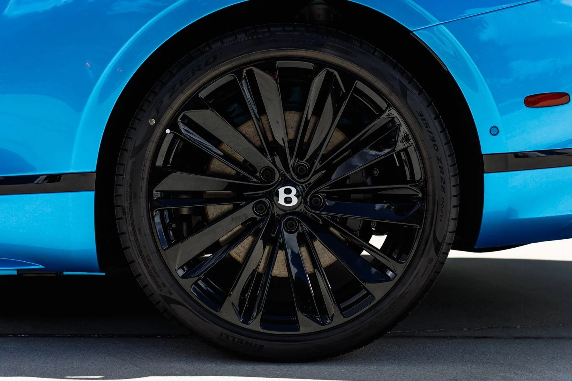 mph014_2448816555_c4c6e8494bab9638b249e664742cf188x_377c619dd3